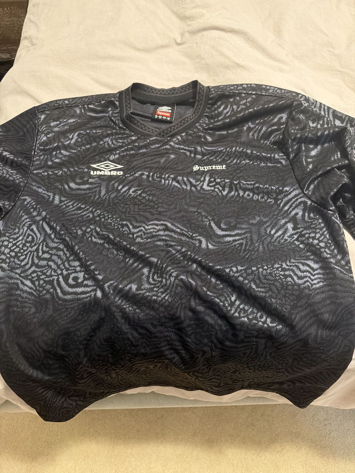 Supreme Rare supreme x umbro jersey great condtion worn 3 times Size US M / EU 48-50 / 2 - 1 Thumbnail