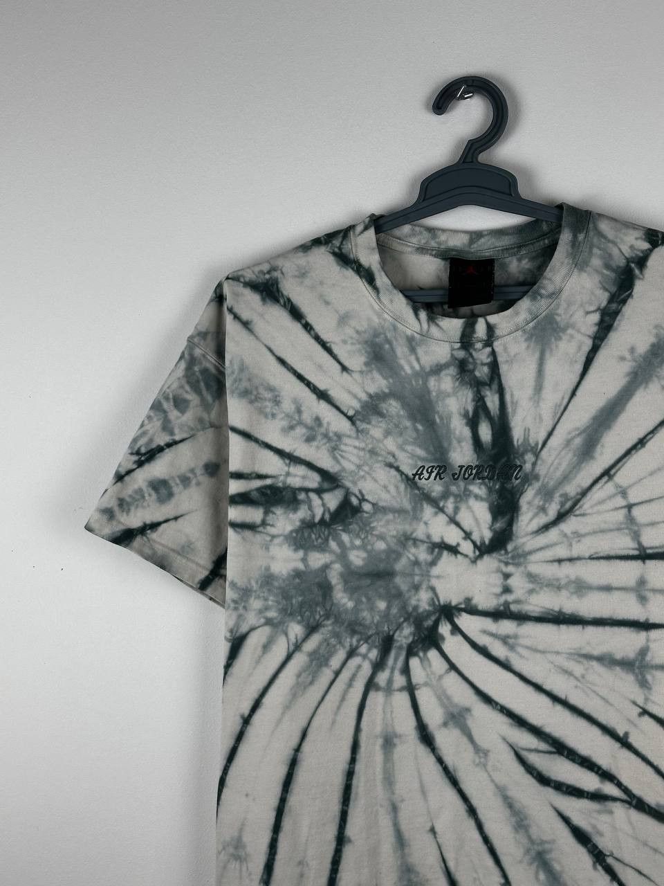 Jordan Brand × Nike Rare Jordan Big Logo Tie Die Heavy T Shirt Size US XL / EU 56 / 4 - 4 Thumbnail