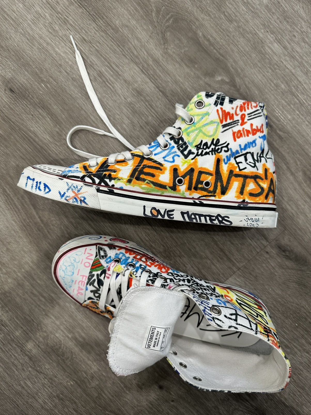 Vetements Vetements FW18 Graffiti Multicolor High Tops Size US 8 / EU 41 - 2 Thumbnail