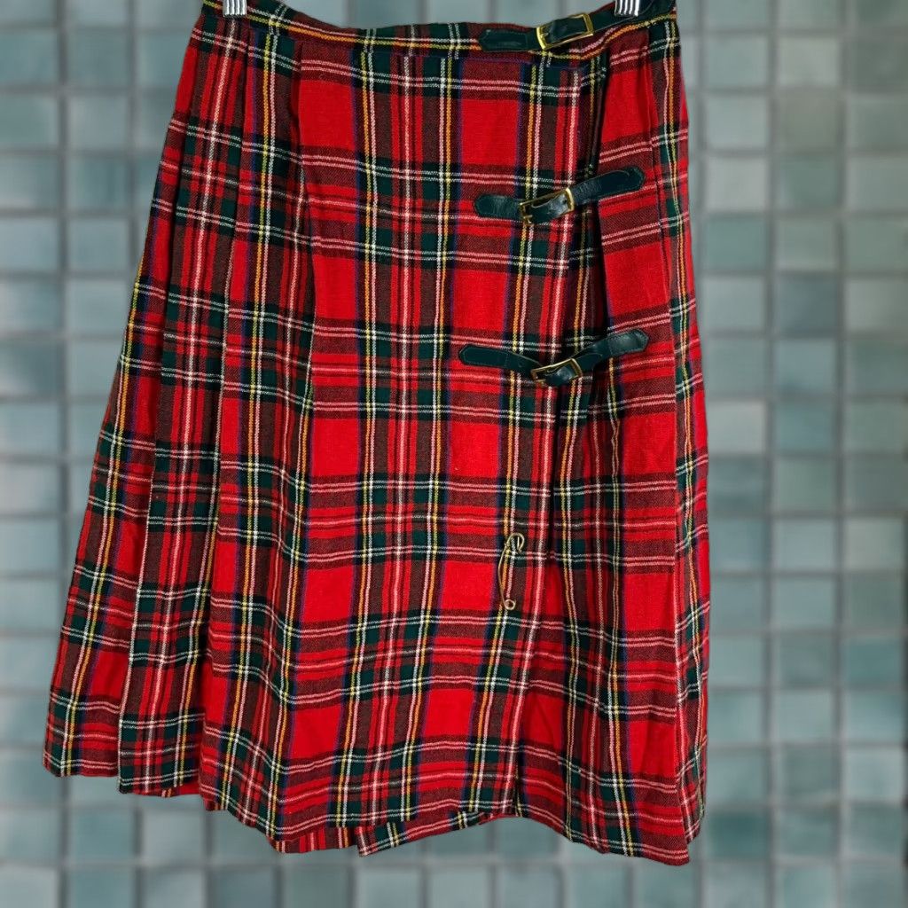 Vintage Vintage Tartan Kilt Skirt Pure New Wool Skirt 26X27 Tartan Scotland Wool kilted Size 32" / US 10 / IT 46 - 1 Thumbnail