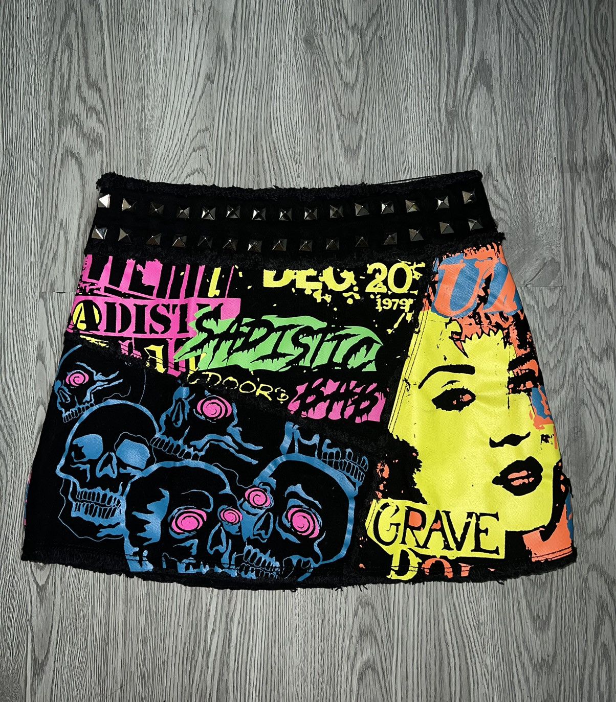 Japanese Brand Louder now patchwork mini skirt ❤️‍🔥⛓️ Size 25" / US 0 / IT 36 - 9 Thumbnail