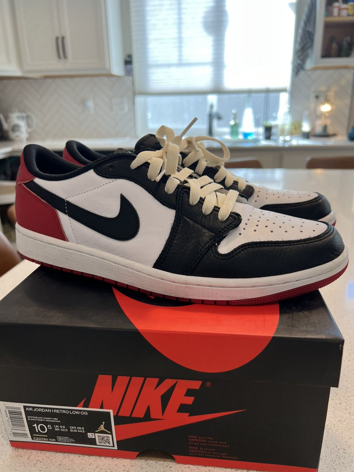 Jordan Brand Jordan 1 Retro Low OG (Black Toe) Size US 10.5 / EU 43-44 - 1 Thumbnail
