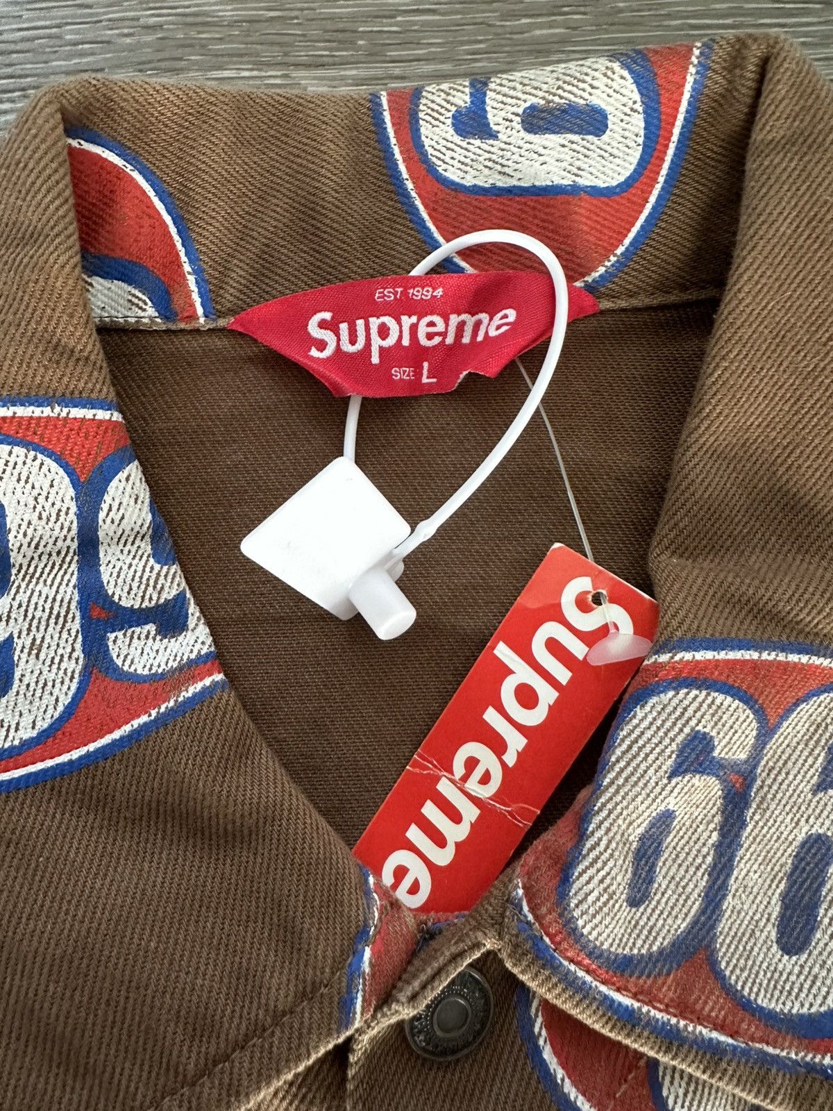 Supreme Supreme 666 Denim Trucker Jacket Brown SS17 Large Size US L / EU 52-54 / 3 - 7 Thumbnail