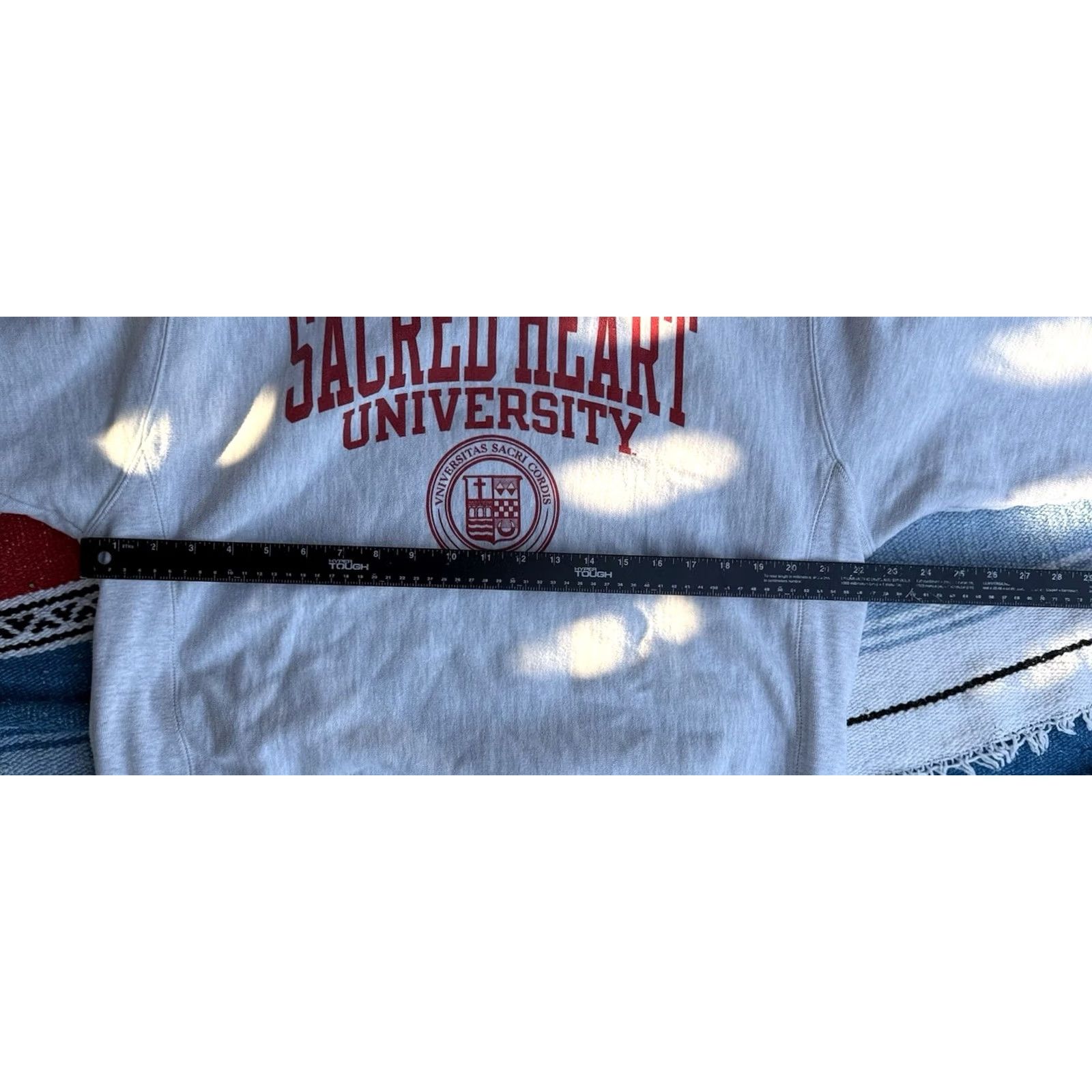 Champion Champion Reverse Weave Sweatshirt Men L White / Cream Graphic Print Sacred Heart University Crew Neck Heavyweight Fleece Vintage-Style Pullover Size US L / EU 52-54 / 3 - 6 Thumbnail