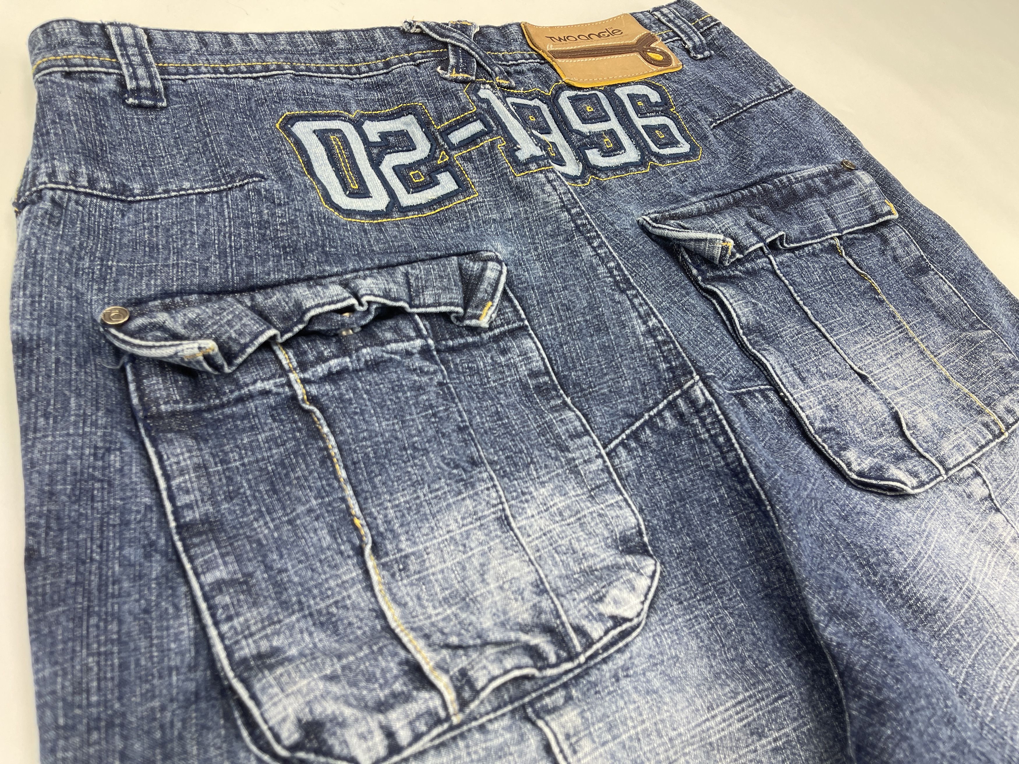Other Two Angels jeans shorts, vintage baggy denim, 90s skater 34 Size US 34 / EU 50 - 5 Thumbnail