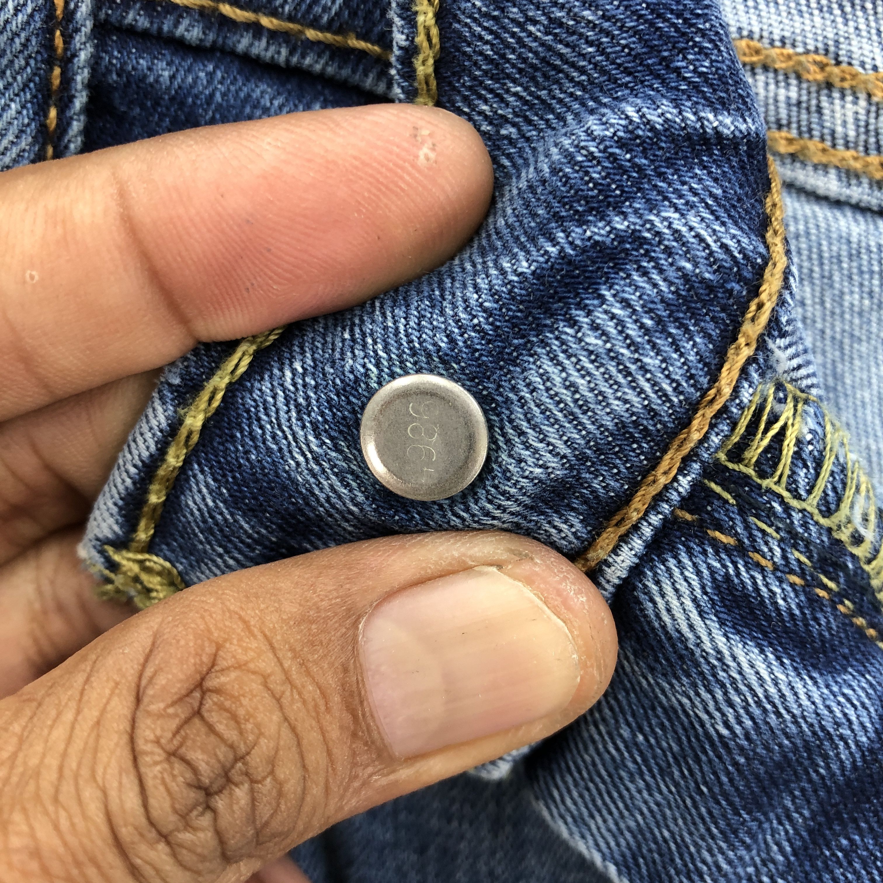 Levi's Vintage Levis 502 Faded Jeans Blue Levi's Light Wash Denim Size US 36 / EU 52 - 7 Thumbnail