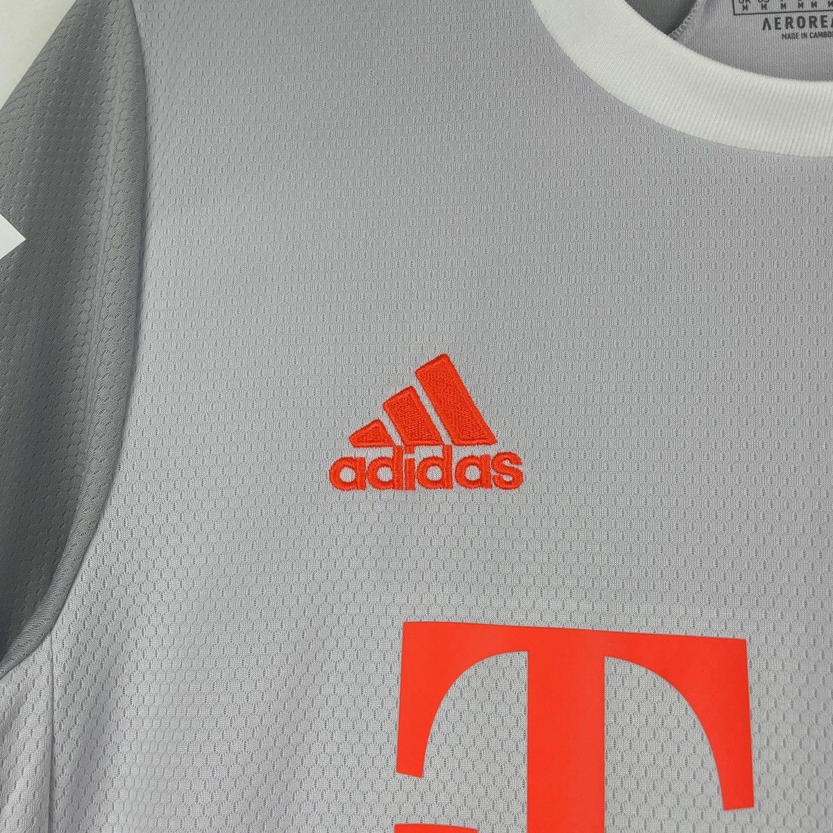 Adidas Bayern Munich Away Adidas Jersey Shirt Men 2020/2021 Size US M / EU 48-50 / 2 - 4 Thumbnail