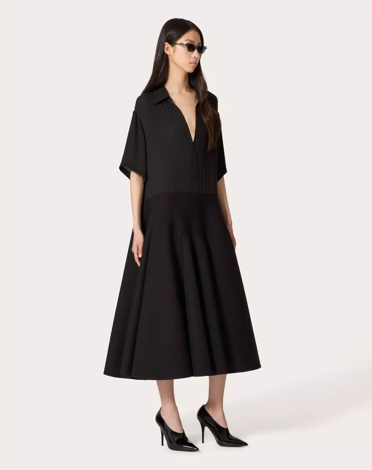 Valentino o1s1wg110426 Georgette Midi Dress in Black Size S / US 4 / IT 40 - 3 Thumbnail