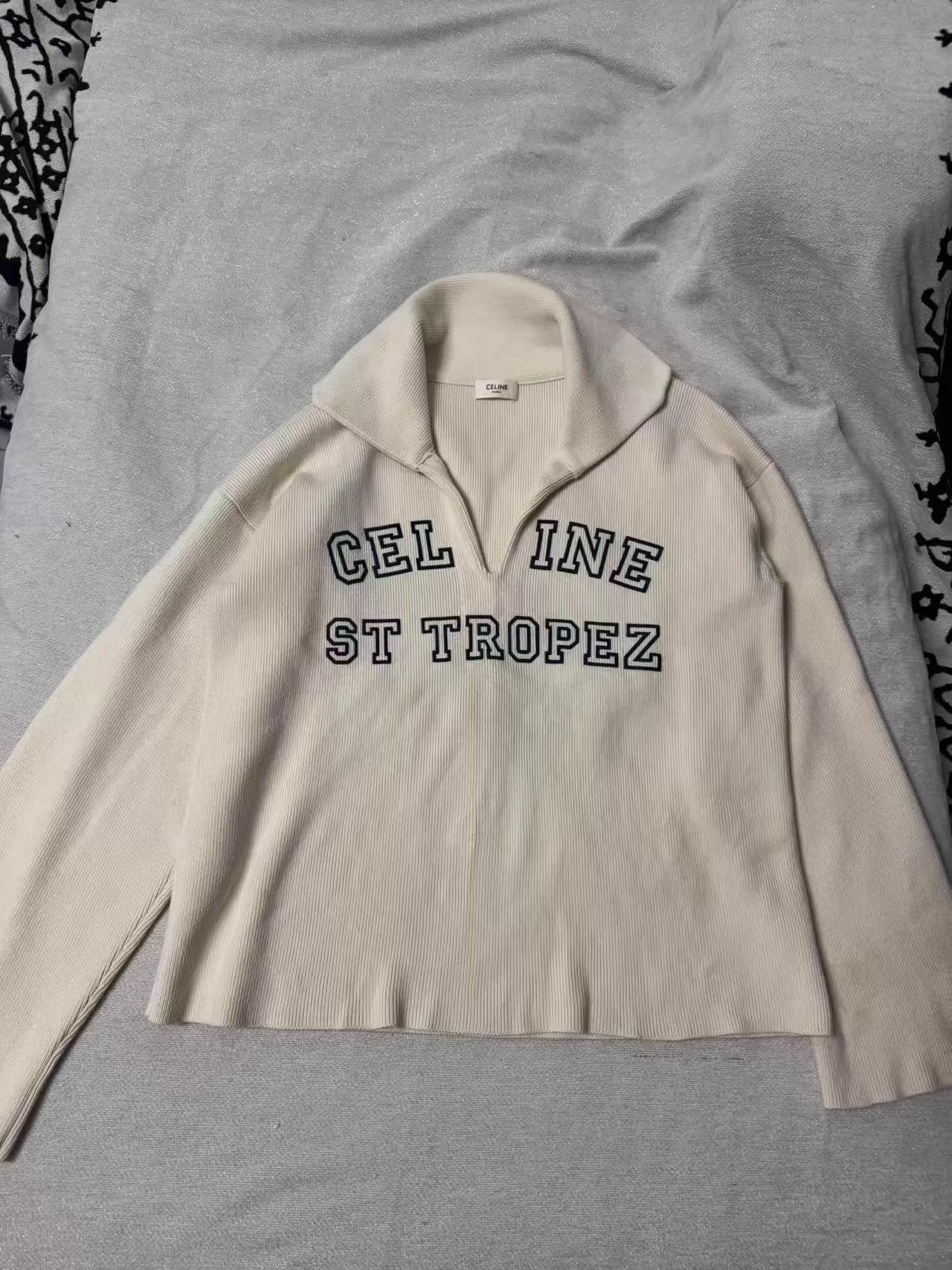 Celine Celine Sweater L Size L / US 10 / IT 46 - 1 Thumbnail