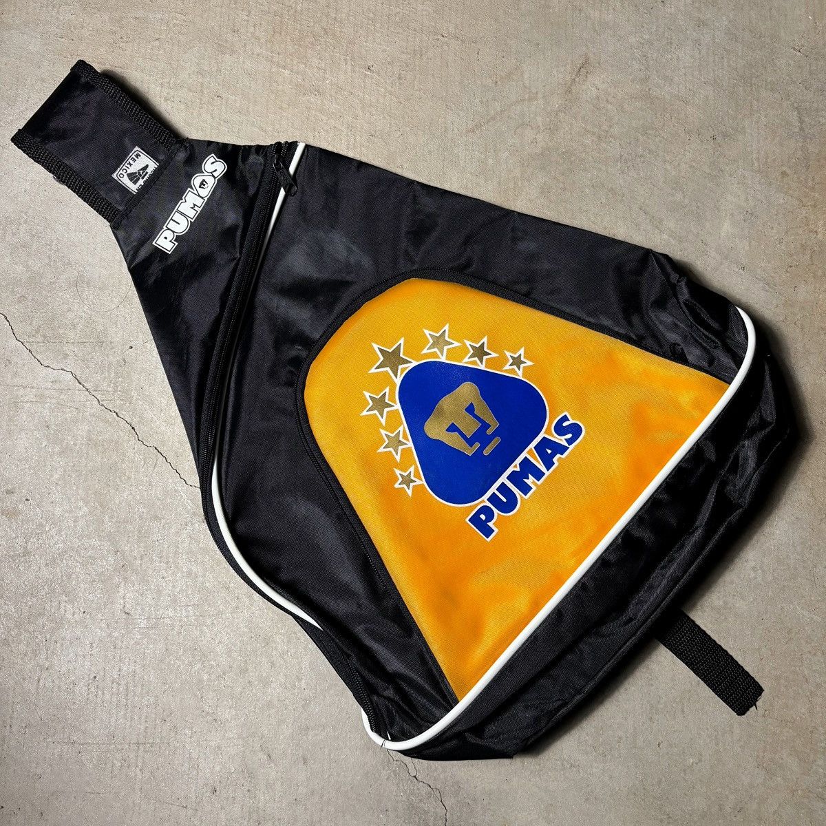 Other Vintage Liga MX UNAM Pumas Soccer Practice Side Bag Size ONE SIZE - 1 Thumbnail