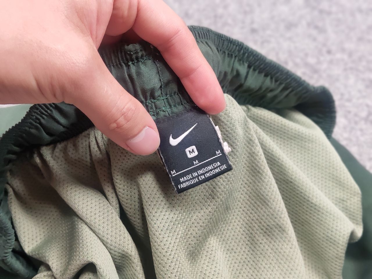 Nike Nike Vintage Dark Green Casual Pocket Shorts Y2K Style Size US 32 / EU 48 - 12 Thumbnail