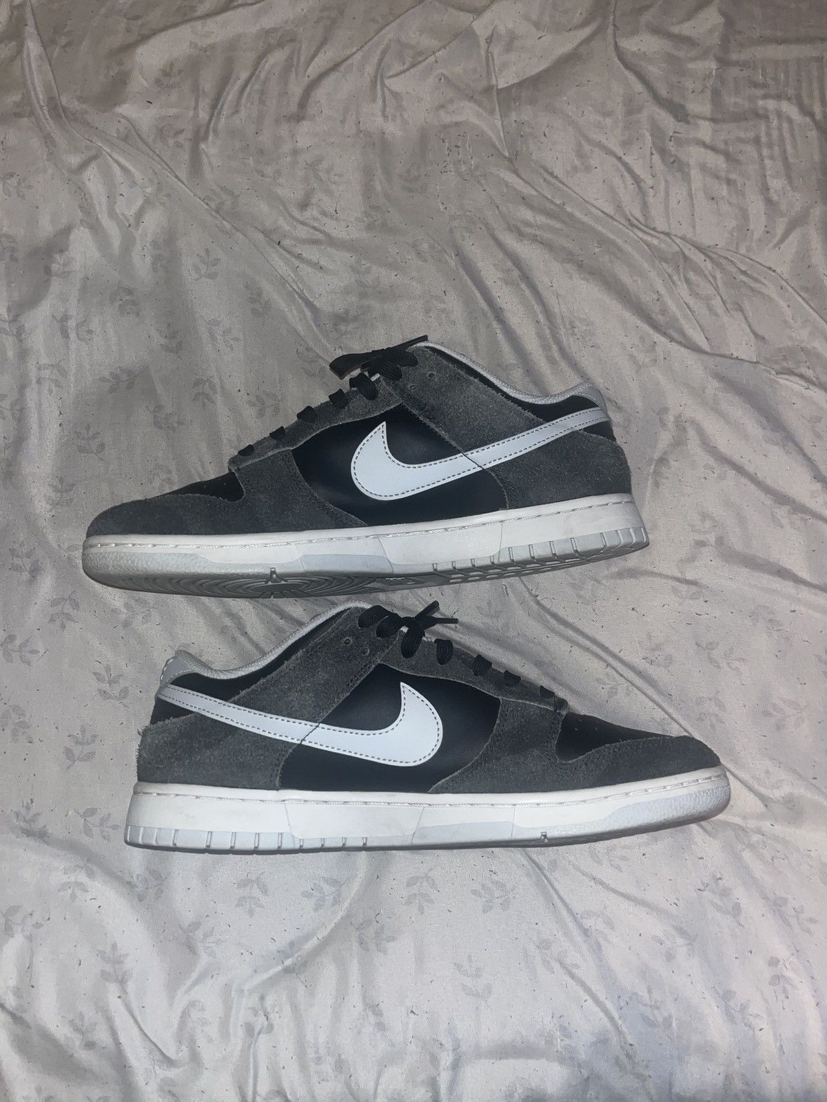 dunk low zebra black