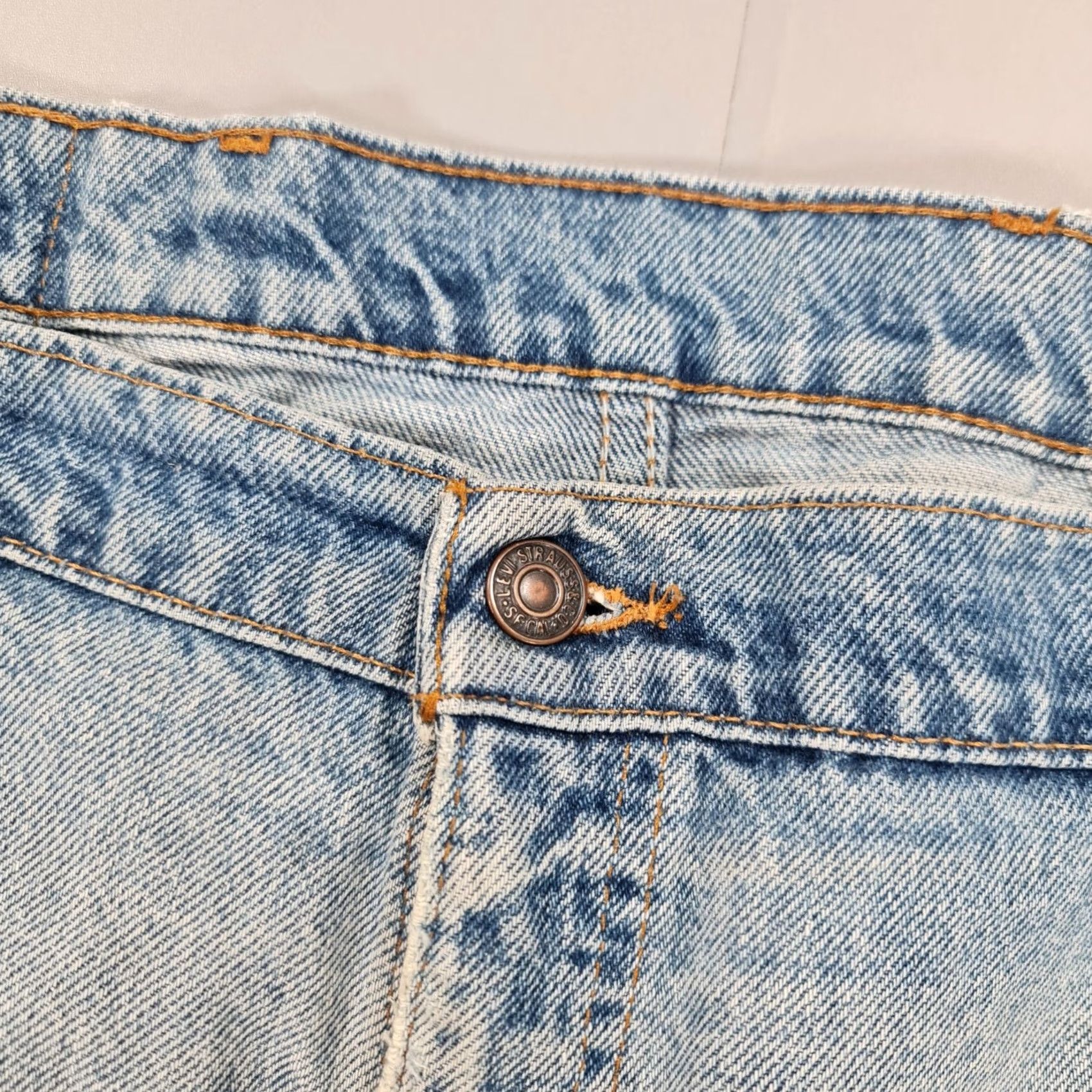 Levi's VINTAGE Levi's 540 Jeans Mens 48x27 Relaxed Fit Blue USA 90s Denim Cotton Zip Fly Straight Regular N/A Size US 32 / EU 48 - 3 Thumbnail