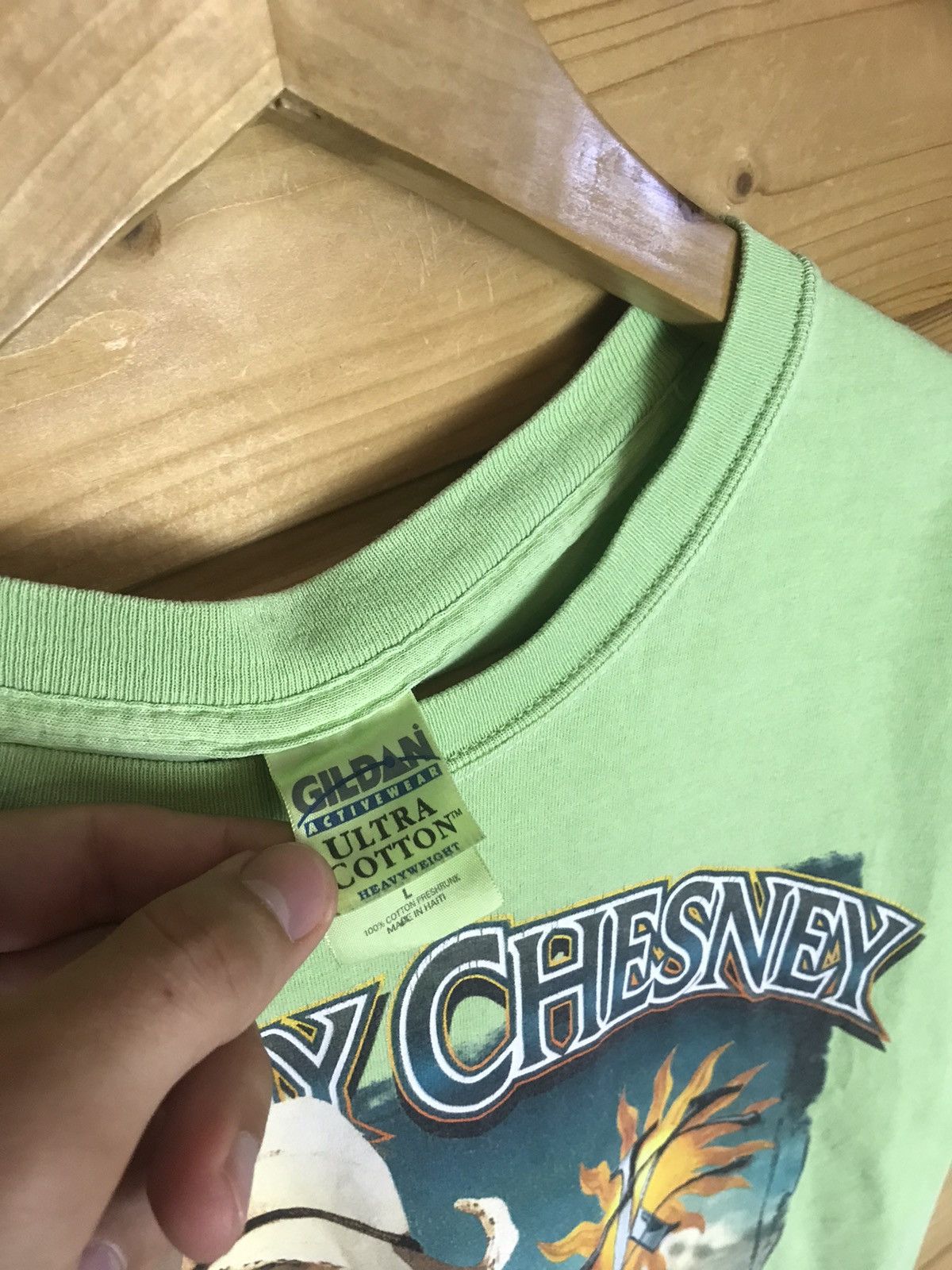 Band Tees Vintage Kenny Chesney 2005 tour t-shirt Size US L / EU 52-54 / 3 - 6 Thumbnail