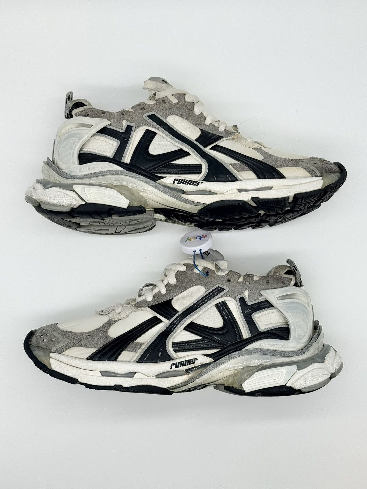 Balenciaga Size 9 - Balenciaga Runner Sneaker White Black Size US 9 / EU 42 - 2 Thumbnail