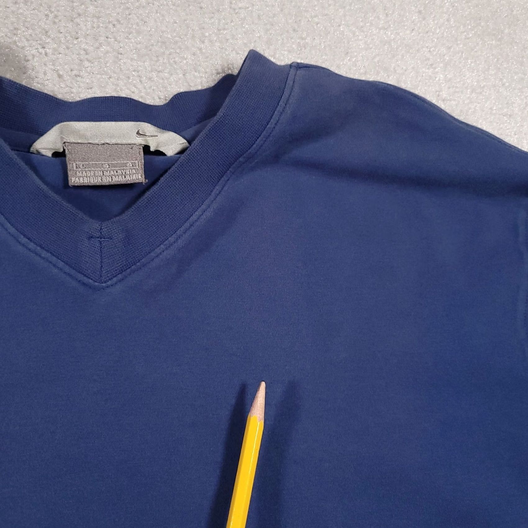 Nike VINTAGE Nike Gray Tag V-Neck Long Sleeve Shirt Mens Large Blue Embroidered Logo Size US L / EU 52-54 / 3 - 6 Thumbnail