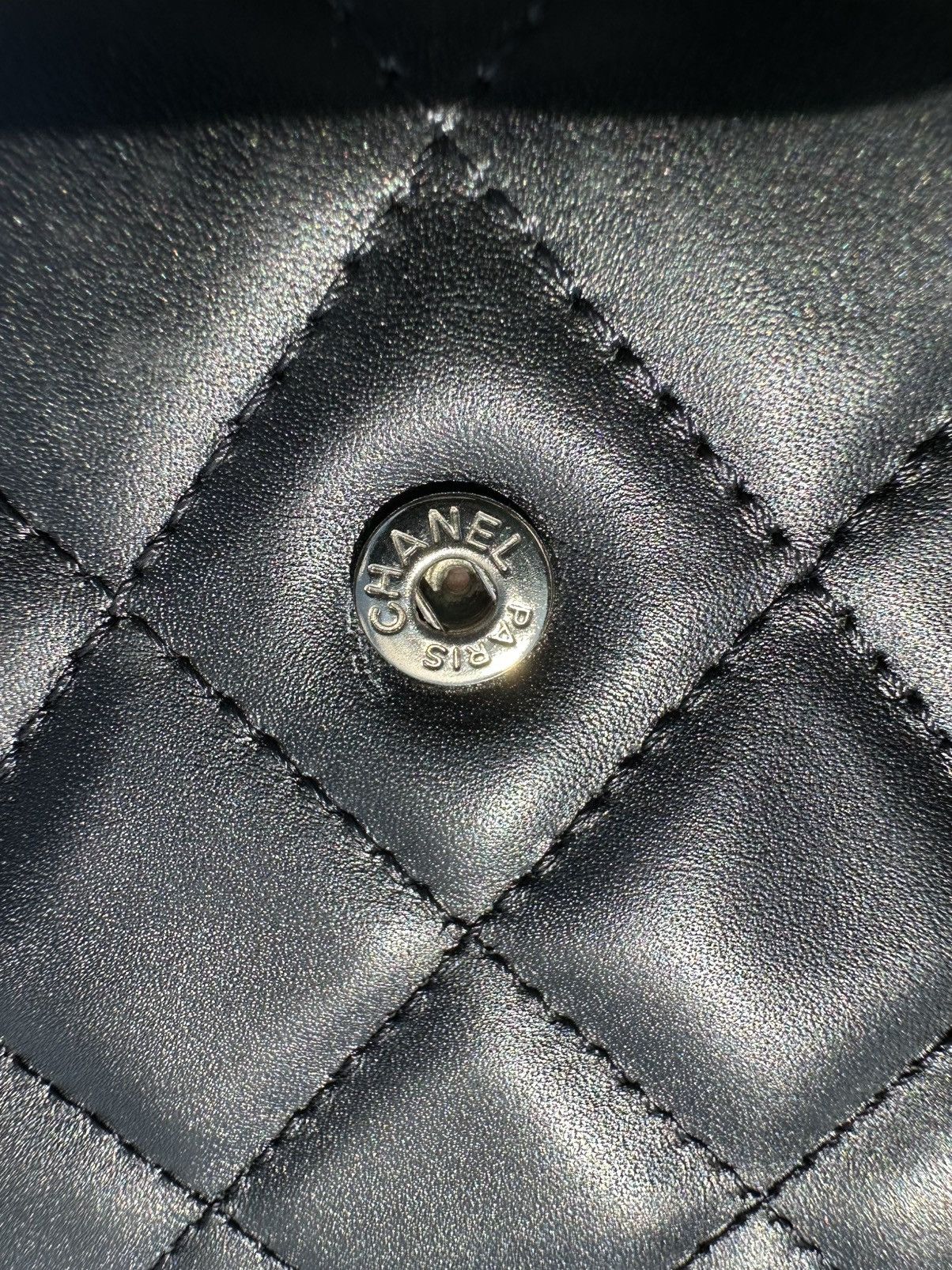 Chanel EXTREMELY RARE CHANEL CAMBON LINE BI-FOLD WALLET LAMBSKIN Size ONE SIZE - 5 Thumbnail