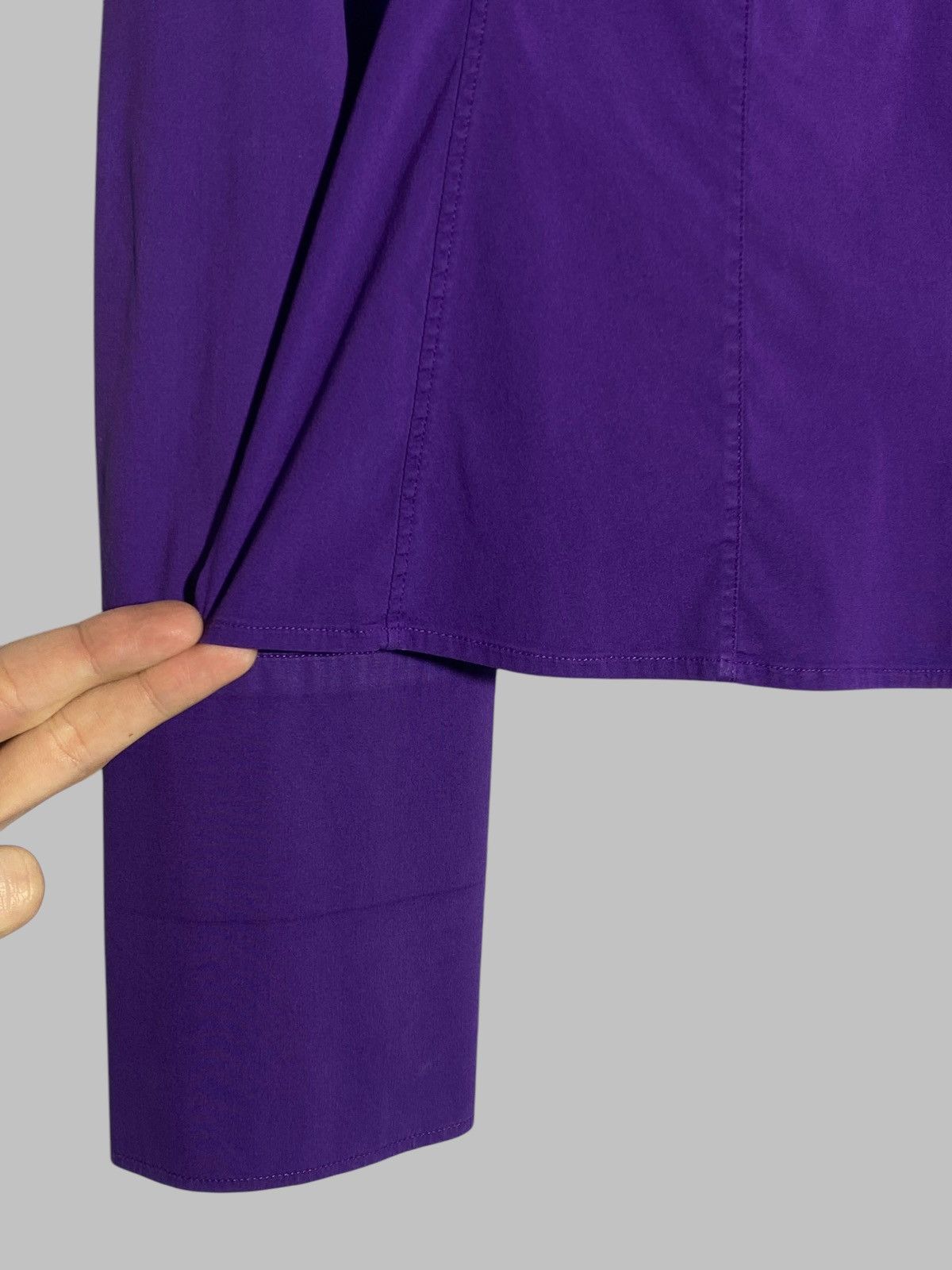 Gucci × Vintage Vintage Gucci Women’s purple Button Up Shirt Size 46 Size L / US 10 / IT 46 - 8 Thumbnail