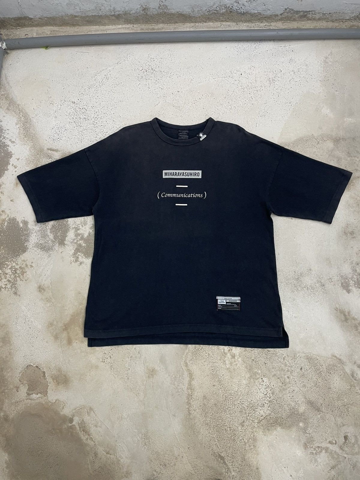 Designer × GU × Maison MIHARA YASUHIRO Faded Miharayasuhiro Oversize Communication Good Inspiration Size US L / EU 52-54 / 3 - 1 Thumbnail