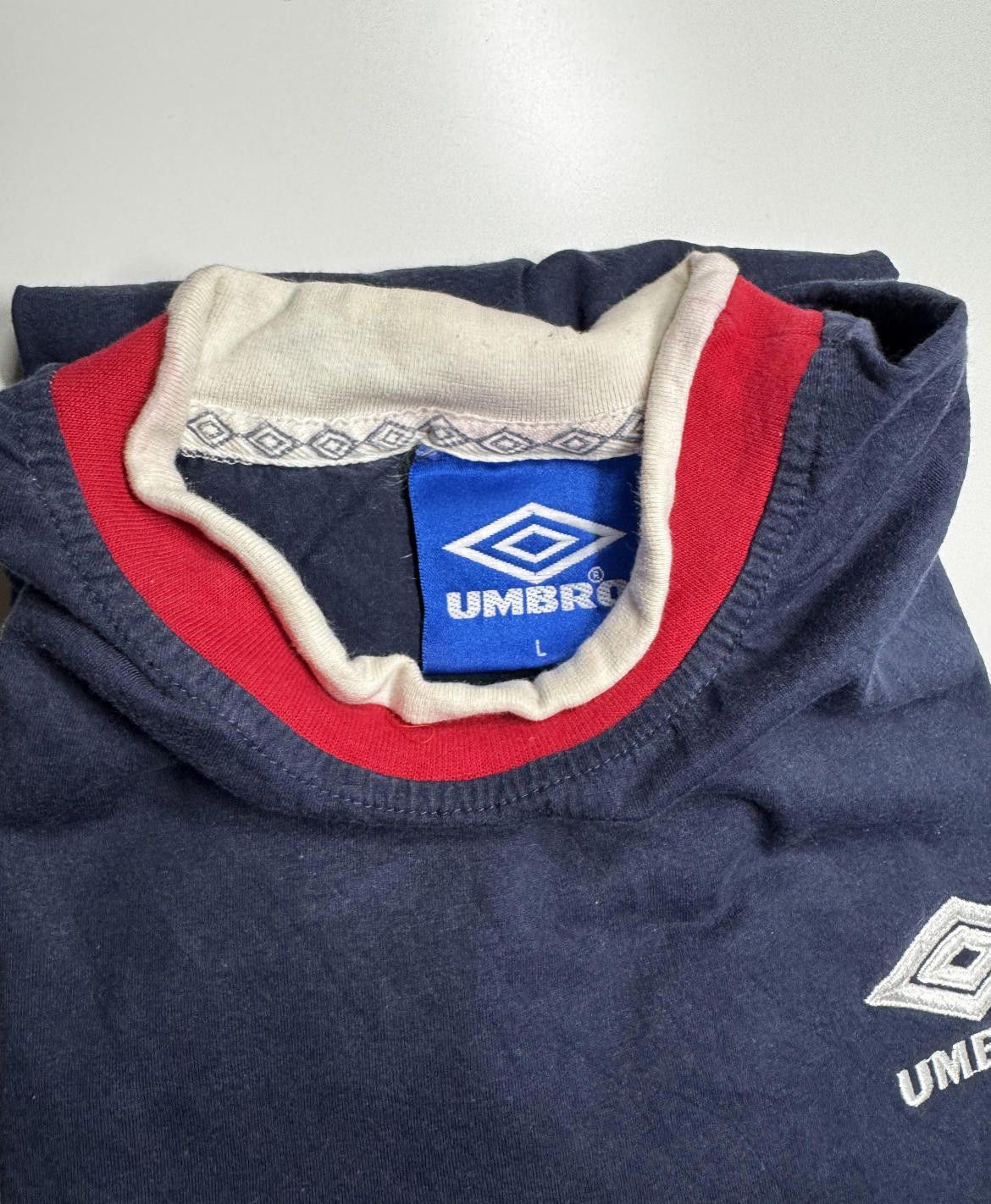Umbro Vintage Umbro Sports T-Shirt - Navy and Red Size US L / EU 52-54 / 3 - 3 Thumbnail