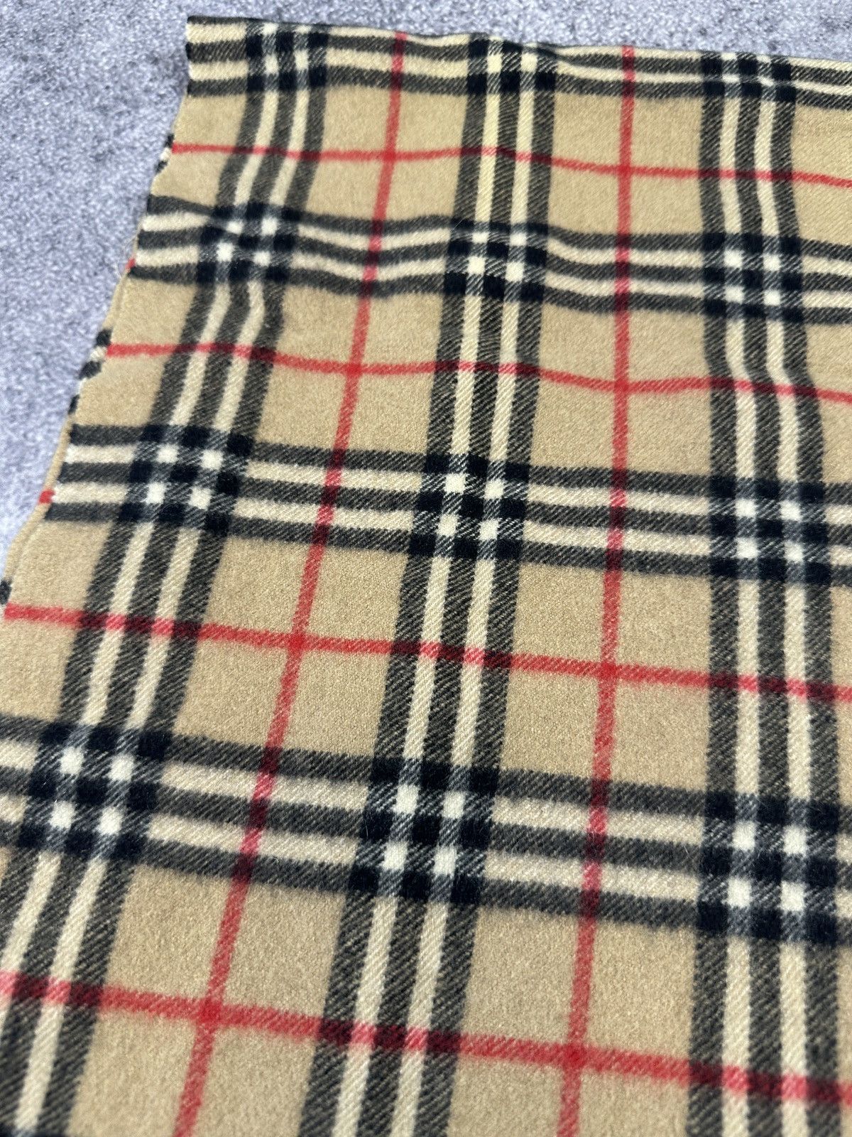 Burberry Vintage Burberry Check scarf luxury items rare Streetwear Size ONE SIZE - 2 Thumbnail