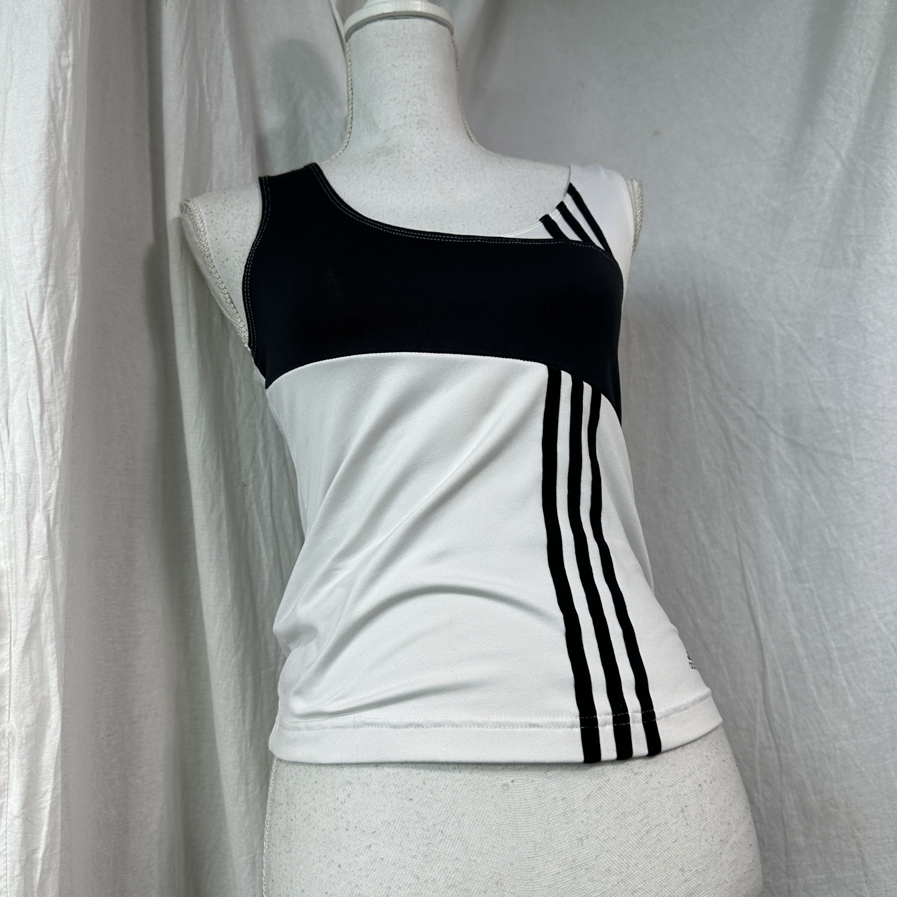 Adidas Vintage Streetwear Sporty Adidas Tank Top Y2K Size M / US 6-8 / IT 42-44 - 4 Thumbnail