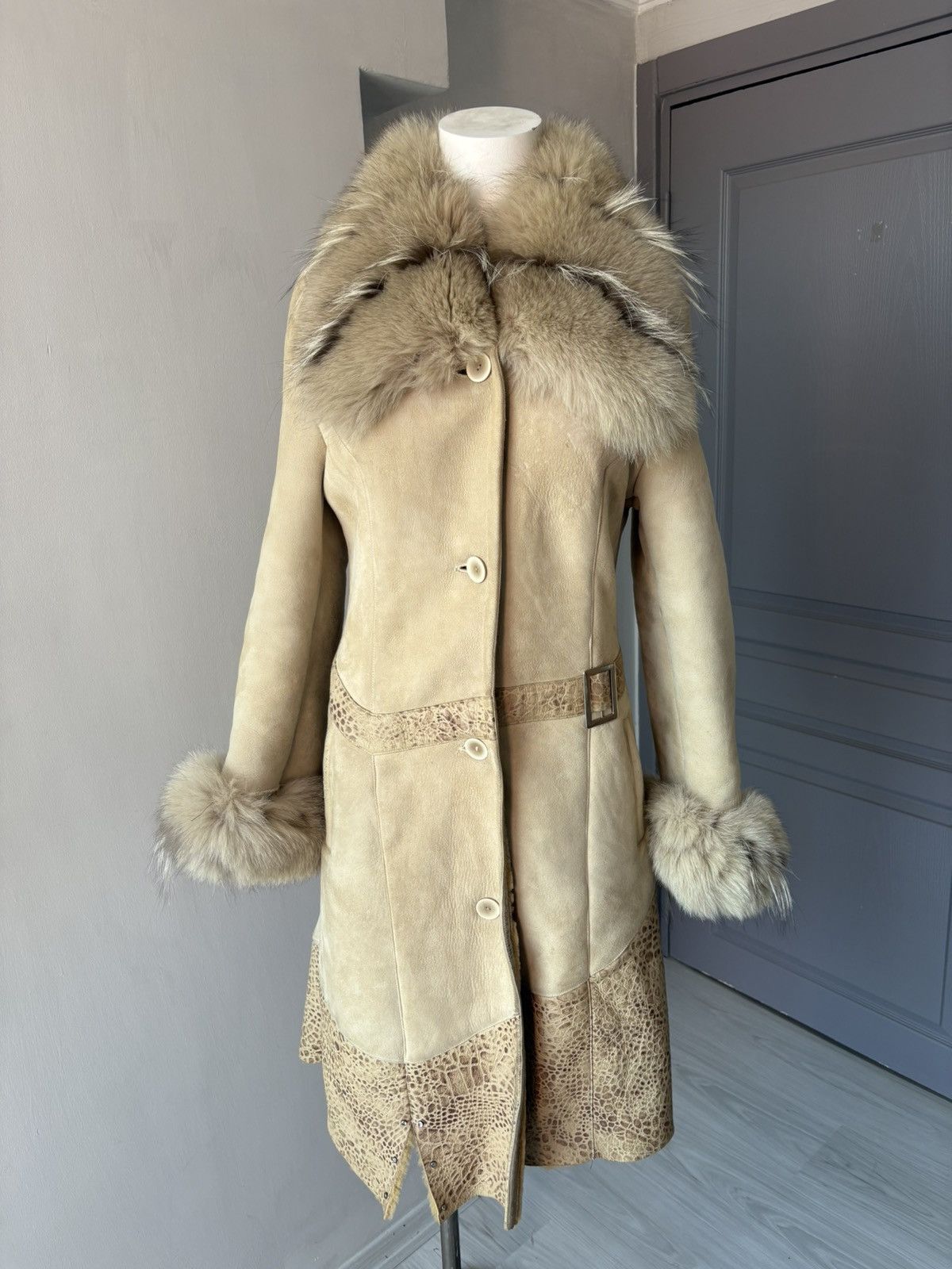 Vintage Rafaello Milano fur coat Size M / US 6-8 / IT 42-44 - 7 Thumbnail