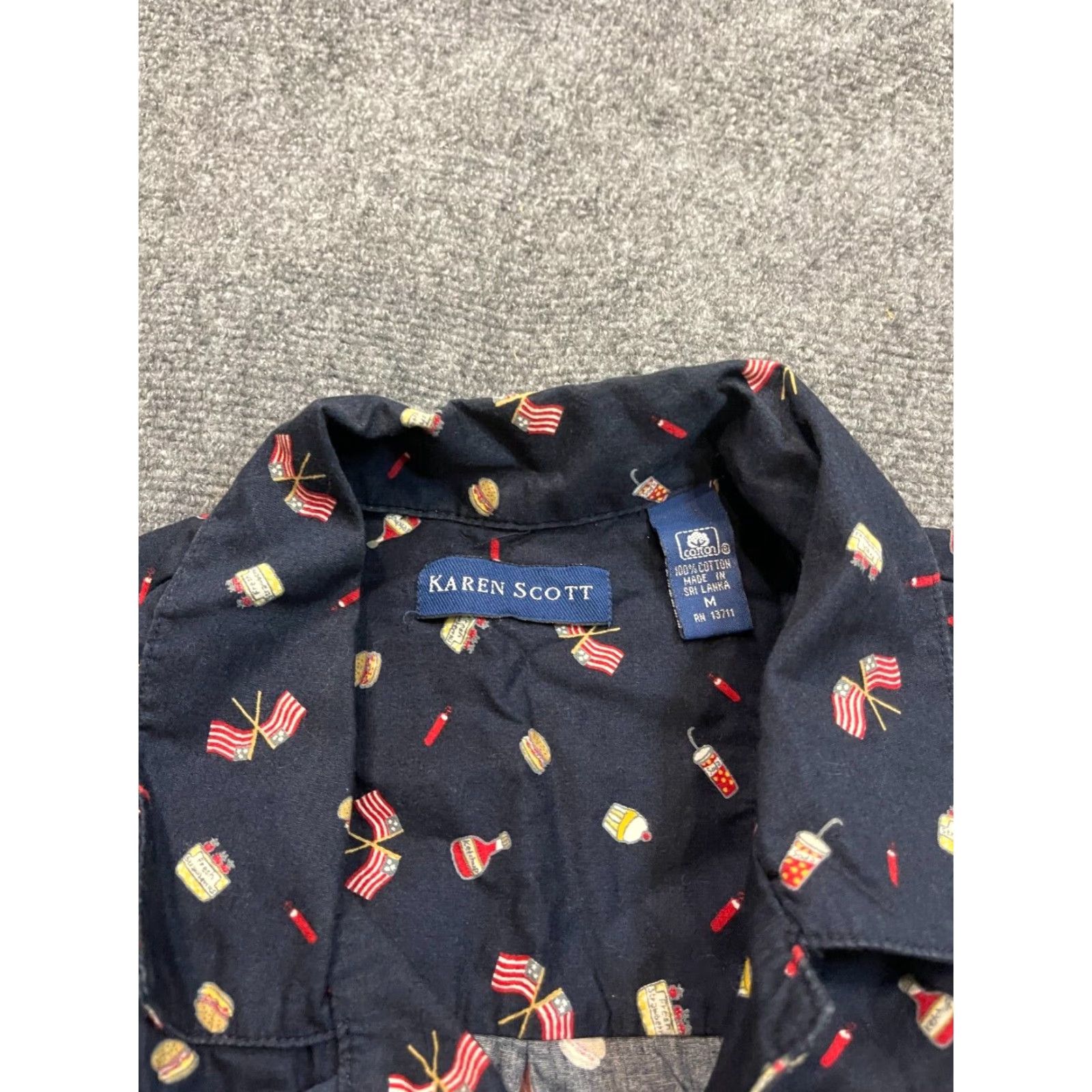 Vintage KAREN SCOTT Button-Up Top Womens Medium M Short Sleeve Blue Flag Theme Size M / US 6-8 / IT 42-44 - 4 Thumbnail