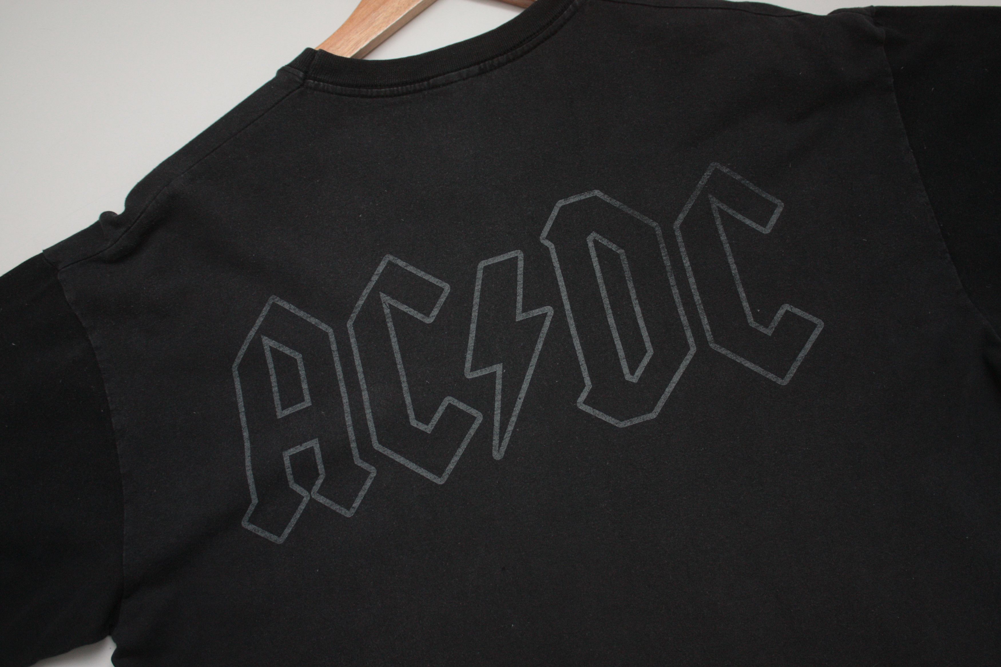 AC/DC AC/DC Black Vintage T-Shirt Men's L Size US L / EU 52-54 / 3 - 4 Thumbnail