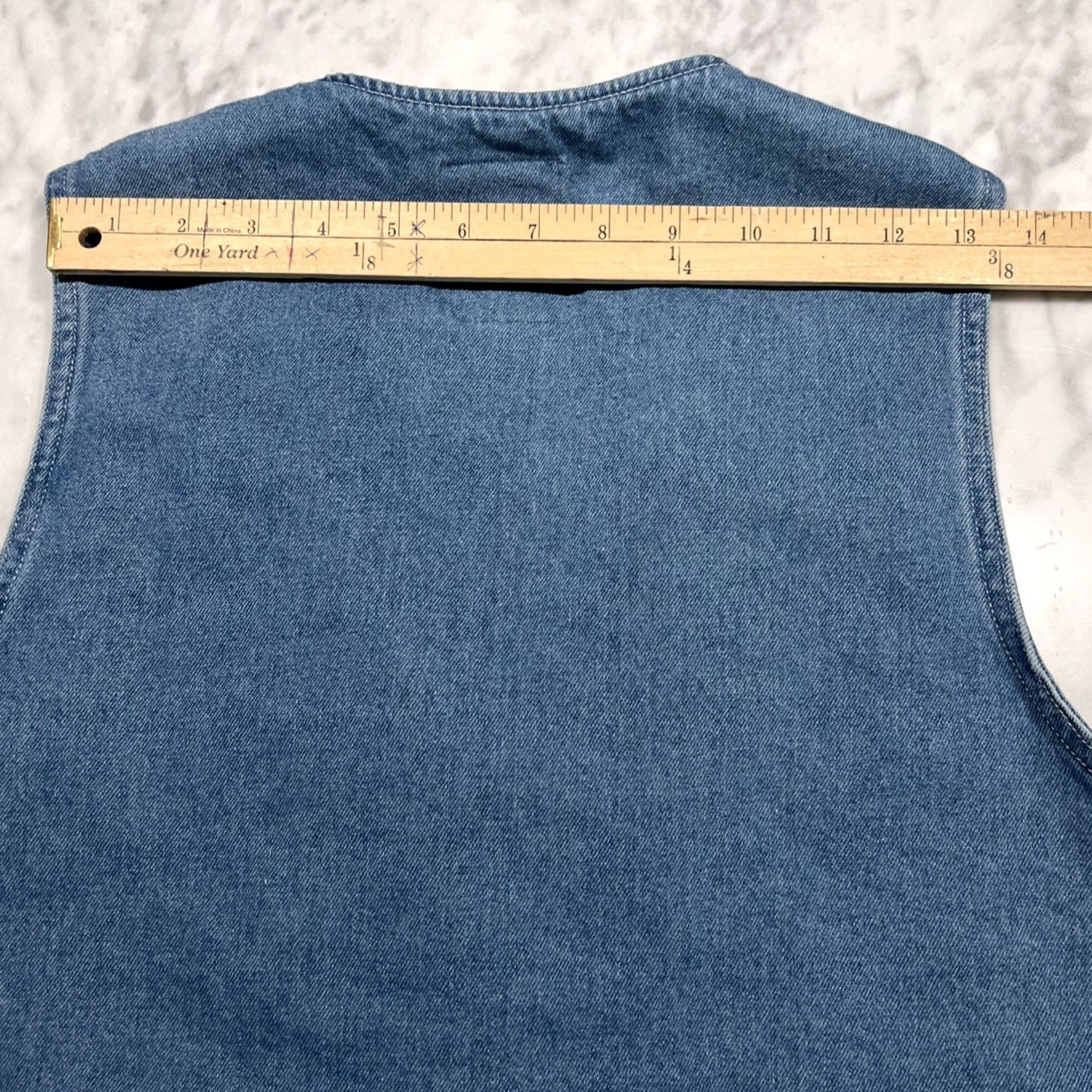 Vintage VINTAGE Looney Tunes Denim Vest Womens M Embroidered Bugs Bunny Tasmania Devil BOOM Denim Vest Women’s M Blue 90s Cartoon Womens Size M / US 6-8 / IT 42-44 - 7 Thumbnail