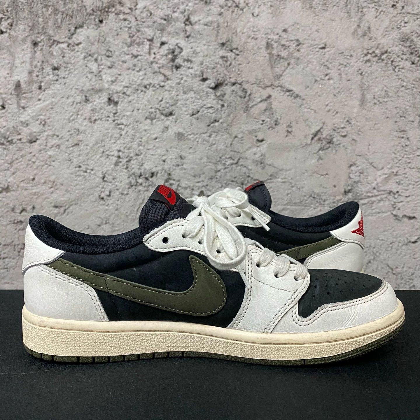 Aje AJ1 Reverse Swoosh Shoes, Size: 39 Size US 9 / IT 39 - 5 Thumbnail