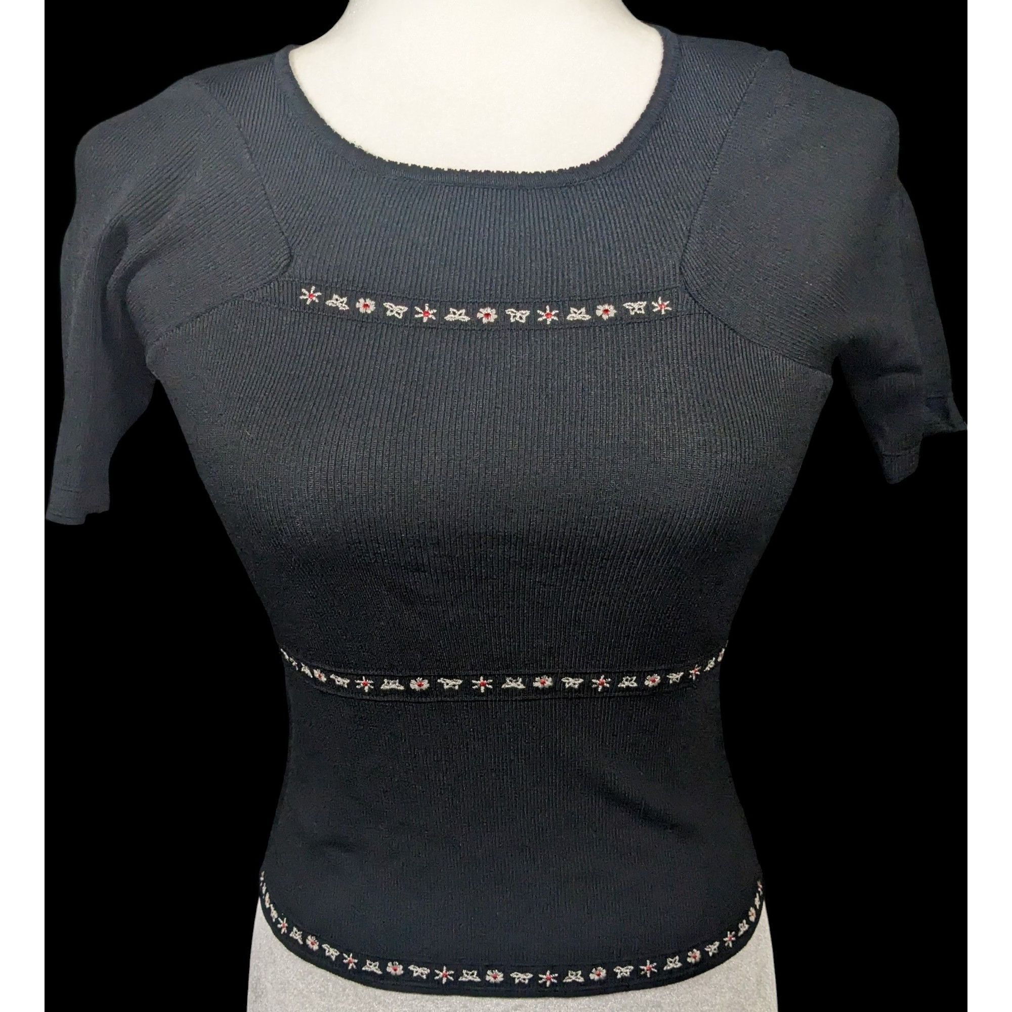 Other Y2K Jane Doe Black Top With Red And White Embroidered Floral Size S / US 4 / IT 40 - 1 Thumbnail