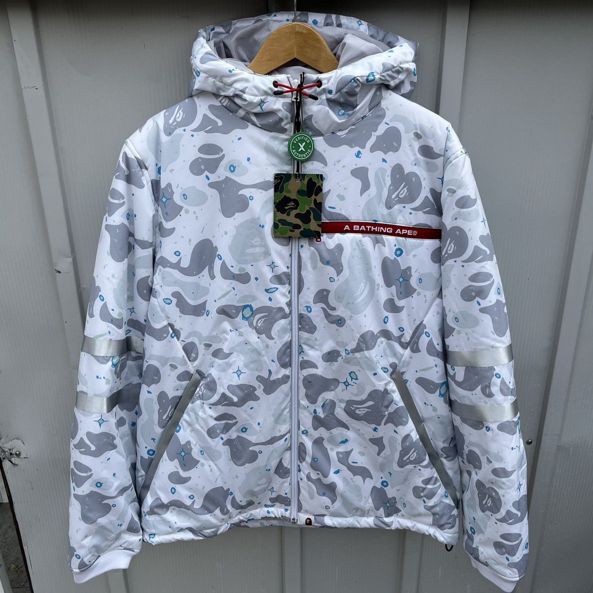 Bape 2019’ BMWT BAPE Space Camo Hoodie Jacket Sz XL Size US XL / EU 56 / 4 - 1 Thumbnail