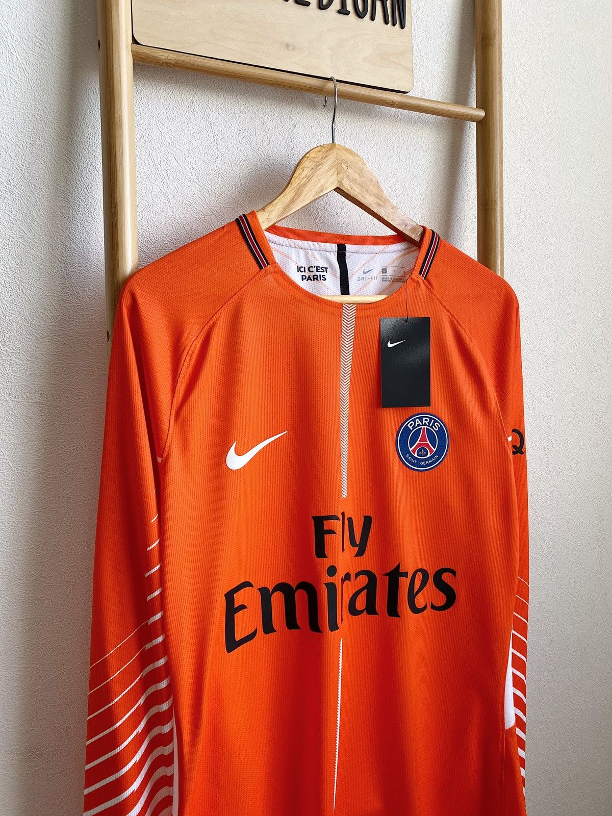 Nike BNWT NIKE PSG 2017/2018 Player GK Football Shirt Jersey Size US L / EU 52-54 / 3 - 12 Thumbnail