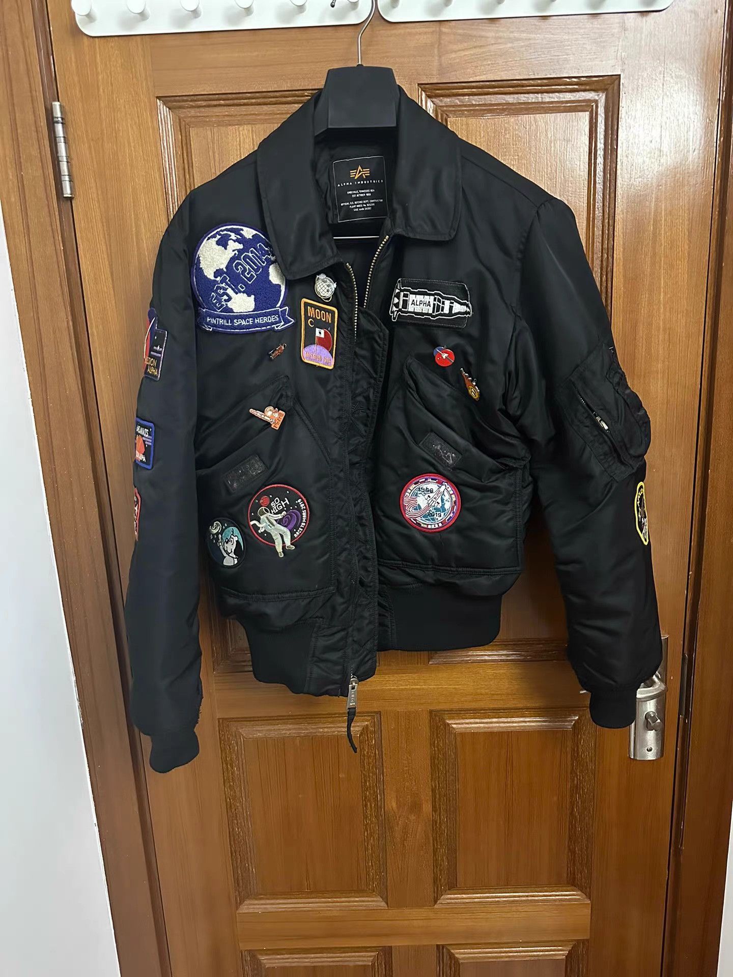 Alpha Industries Black Patch-Embellished Bomber Jacket Size M Size US M / EU 48-50 / 2 - 1 Thumbnail