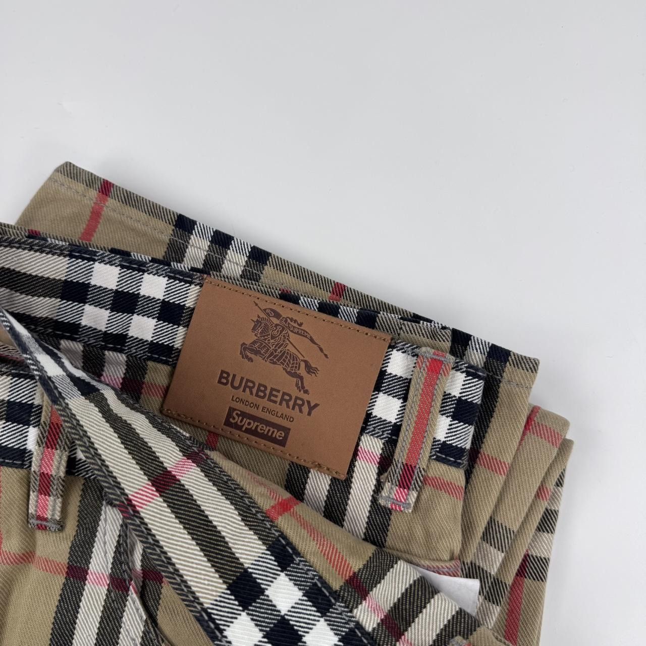 Burberry × Supreme Supreme x Burberry nova check denim trousers DSWT (SS22) Size US 32 / EU 48 - 2 Thumbnail