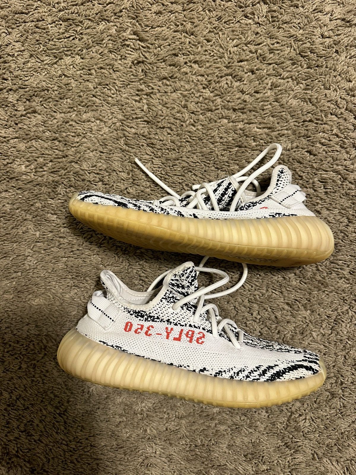 Adidas × Vintage × Yeezy Vintage Adidas Yeezy Boost 350 V2 “Zebra” 2017 size 6 Size US 6.5 / EU 39-40 - 7 Thumbnail