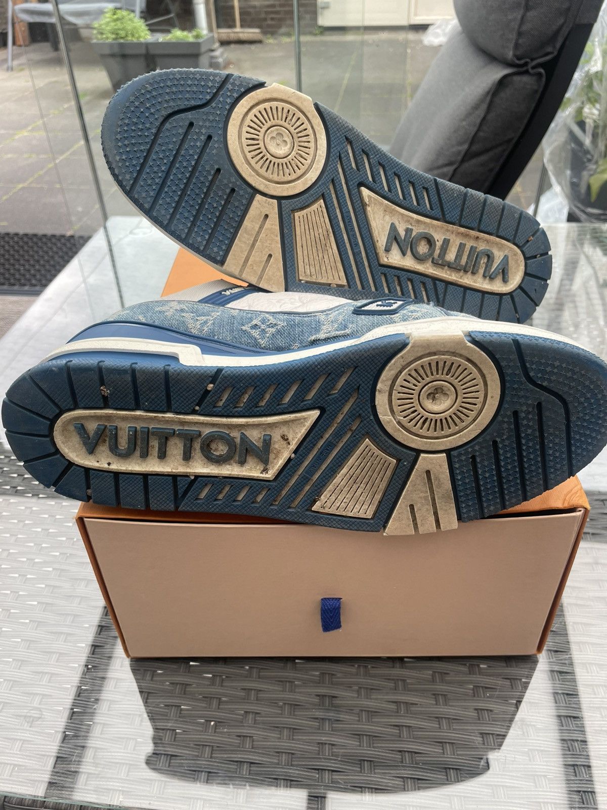 Louis Vuitton Louis Vuitton LV Trainer Monogram Denim - LV 9.5 Size US 10.5 / EU 43-44 - 6 Thumbnail