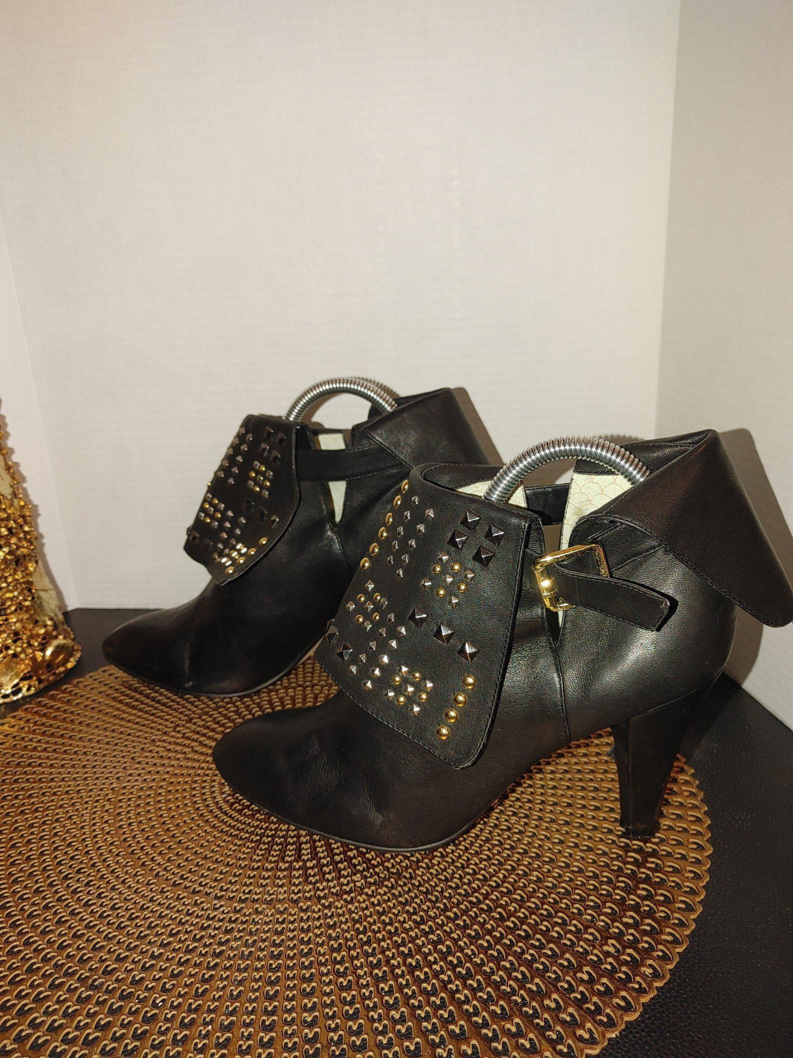 Designer Matiko Leather Booties Size 10 Size US 10 / IT 40 - 1 Thumbnail