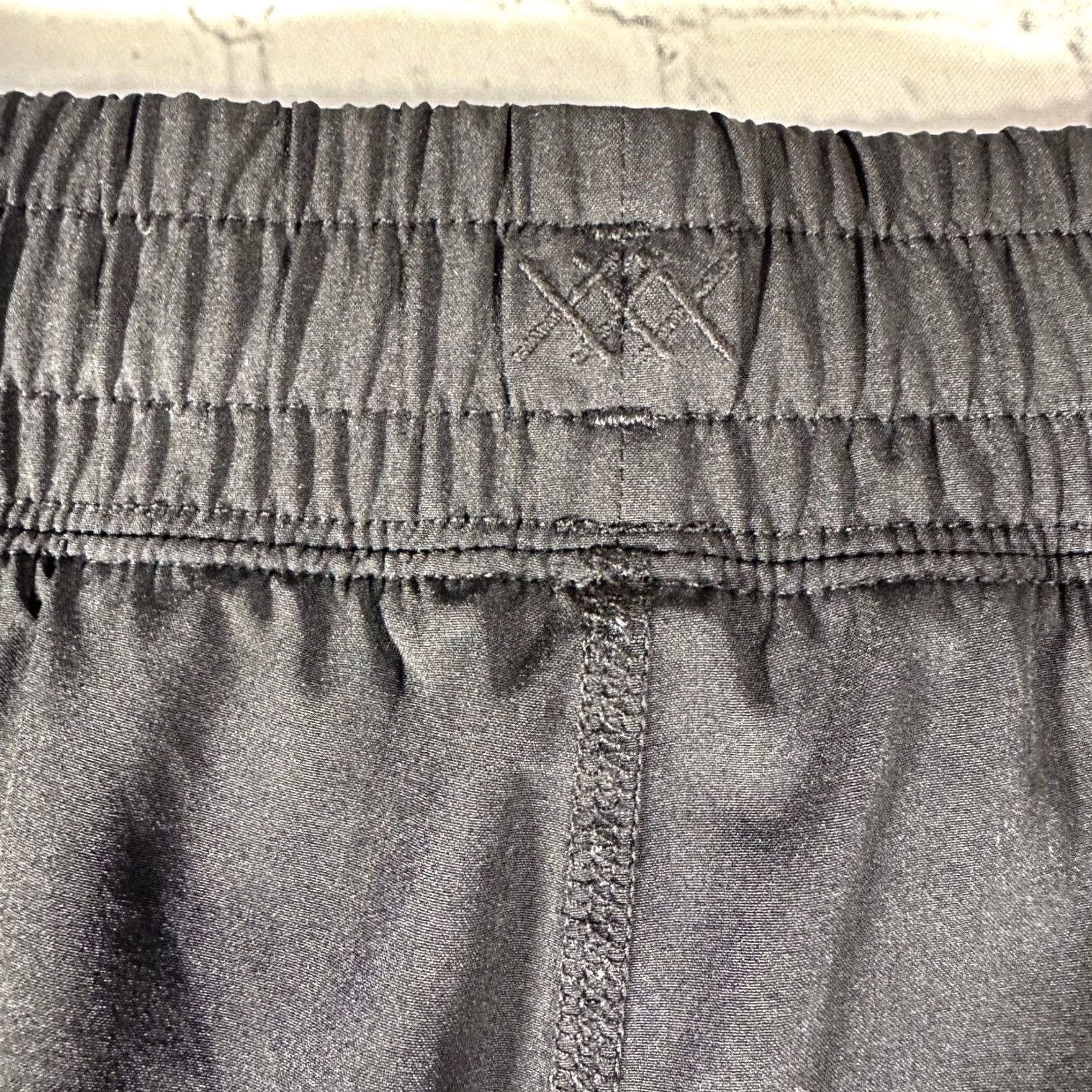 Rhone Rhone Mako Shorts Mens Medium Black Lined Athletic Training Gym Running 7 Inch Size US 31 - 3 Thumbnail