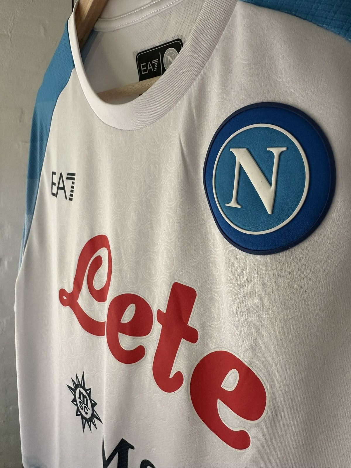 Emporio Armani Victor Osimhen Napoli GAME FACE shirt Size US L / EU 52-54 / 3 - 10 Thumbnail