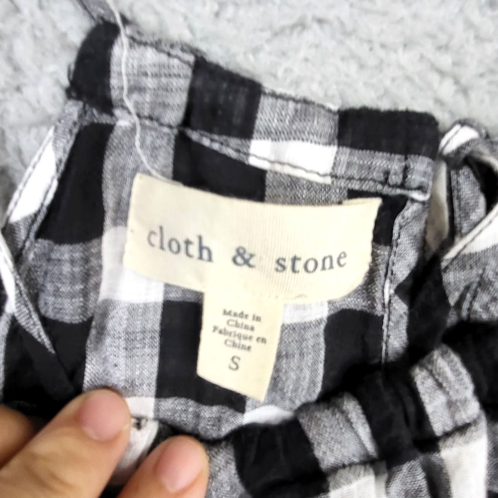 Anthropologie Anthropologie Cloth & Stone Top Size S plaid Halther Ruffle hem Ties Women’s Size S / US 4 / IT 40 - 2 Thumbnail