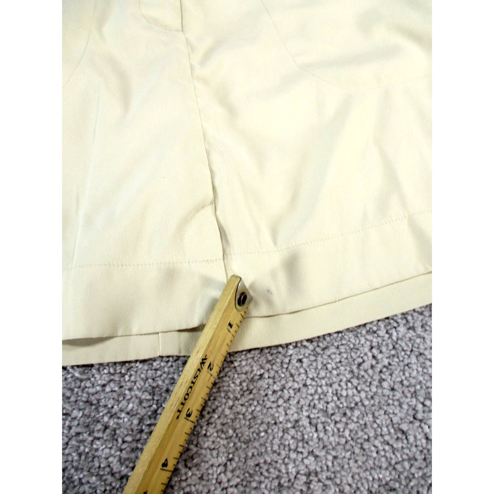 Nike VINTAGE Nike Golf Skort Womens 4 Dri Fit Beige A Line Size 27" / US 4 / IT 40 - 2 Thumbnail