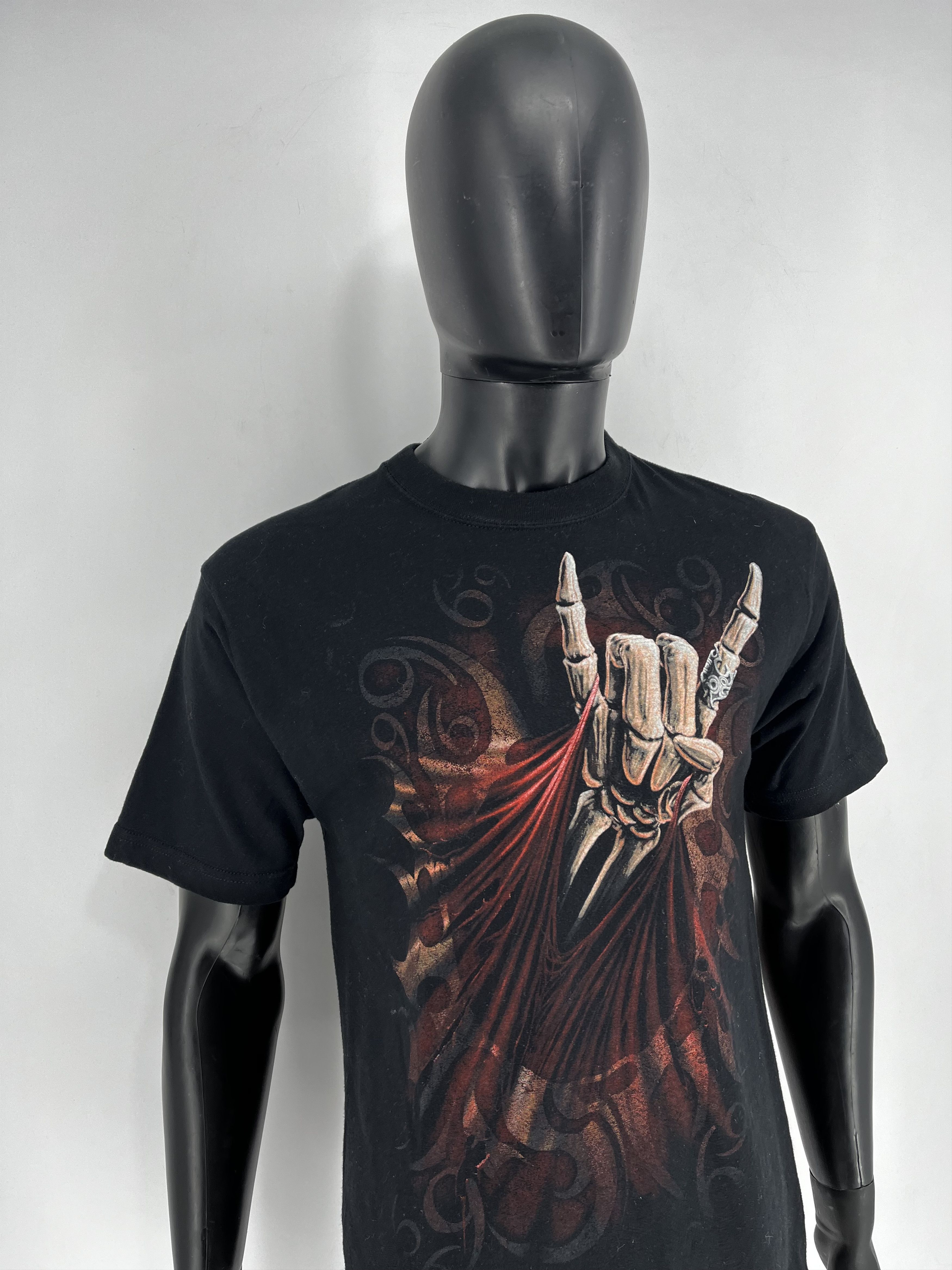 Band Tees VINTAGE GOTHIC SPIRAL SKULL Y2K GRUNGE PUNK ROCK Size US M / EU 48-50 / 2 - 4 Thumbnail