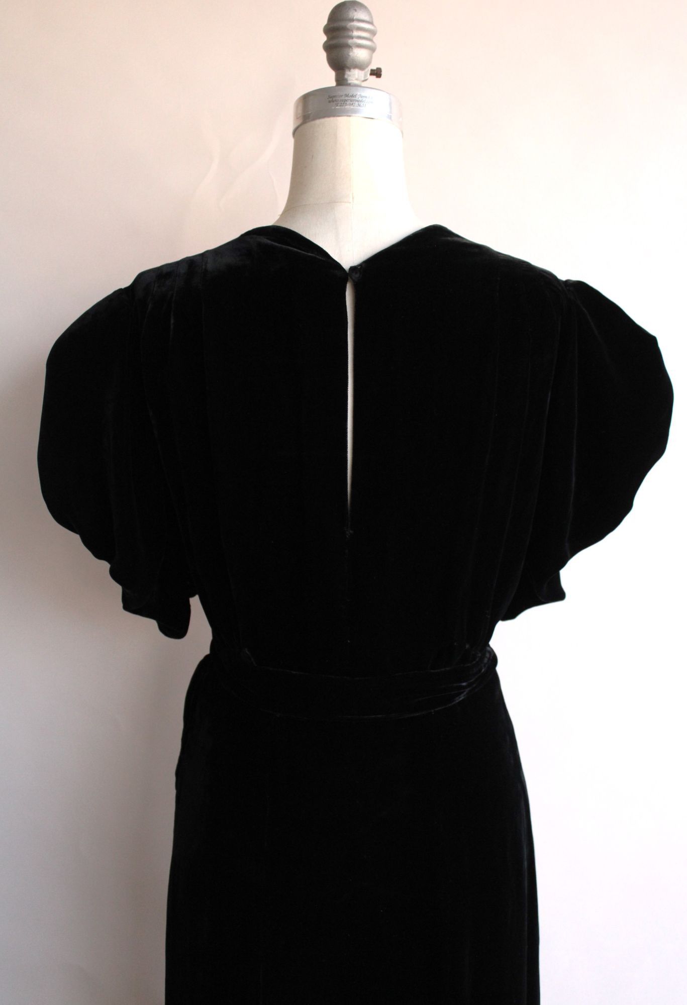 Vintage Vintage 1930s Dress, Kiviette Black Silk Velvet Rare Full Le Size M / US 6-8 / IT 42-44 - 9 Thumbnail