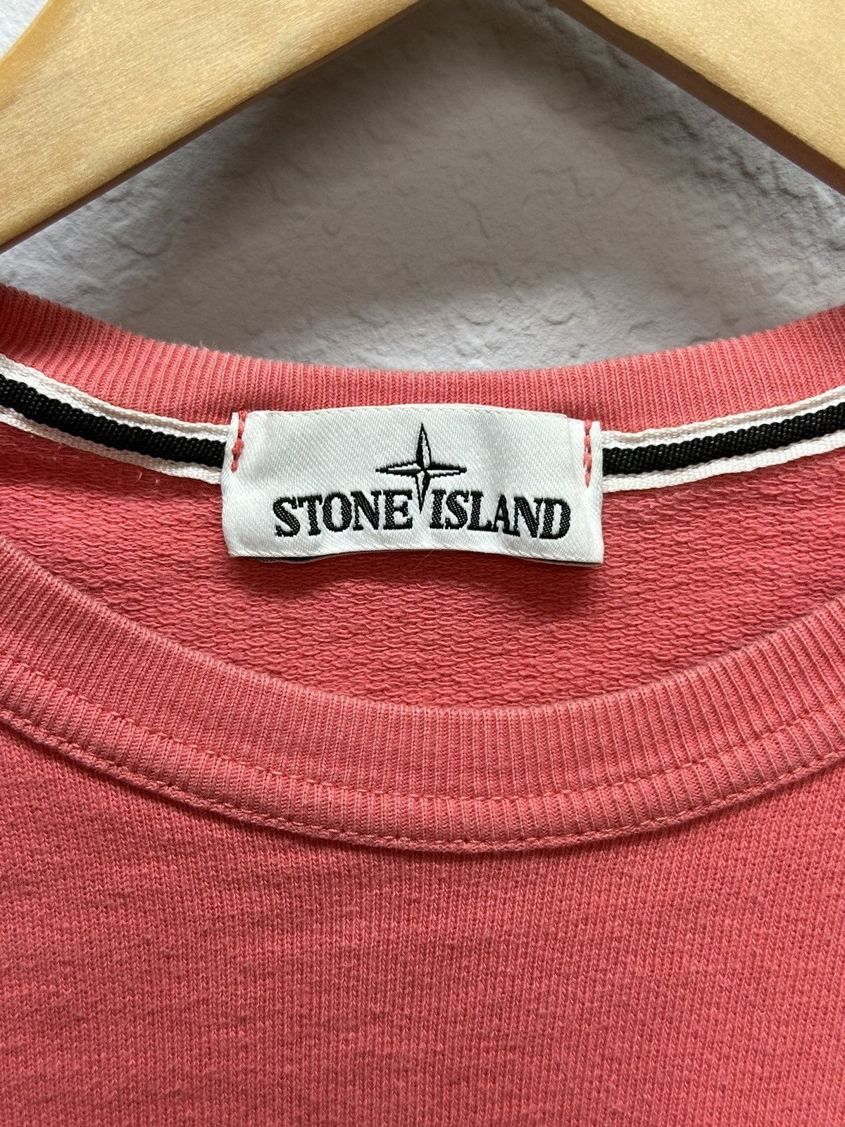 Vintage Vintage Stone Island Pink Sweatshirt Cotton Patch Logo Size US S / EU 44-46 / 1 - 5 Thumbnail