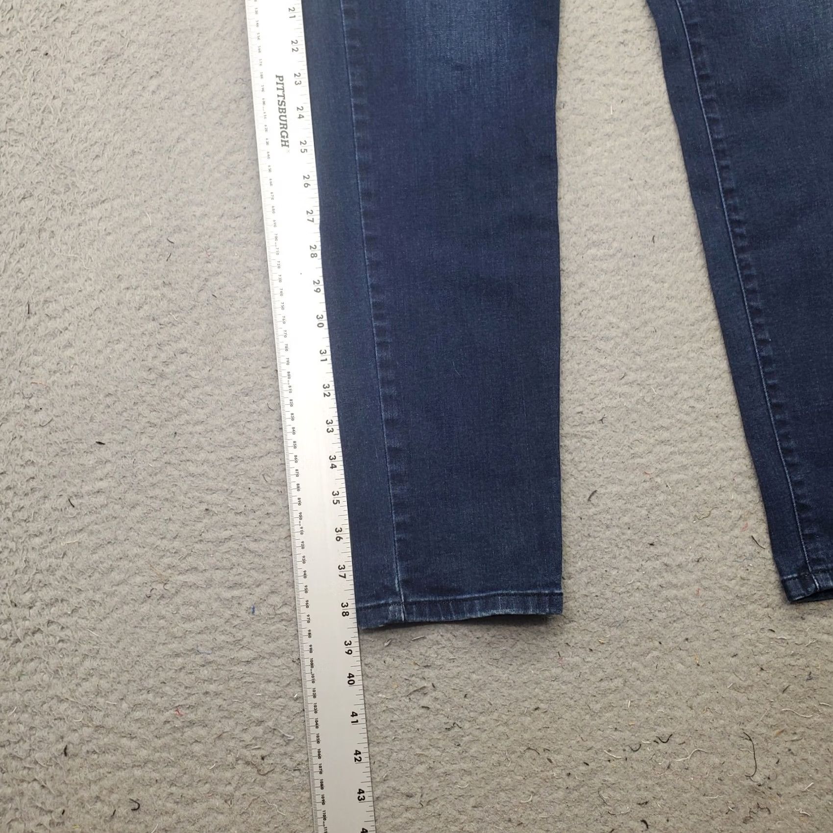 Vintage ELLE Womens Jeans Skinny Blue Denim Stretch 12 Paris New York Tokyo Vintage: No 28.25" Inseam 5-Pocket Waist 33.5" 38.5" Outseam Regular Size 34" / US 12 / IT 48 - 3 Thumbnail