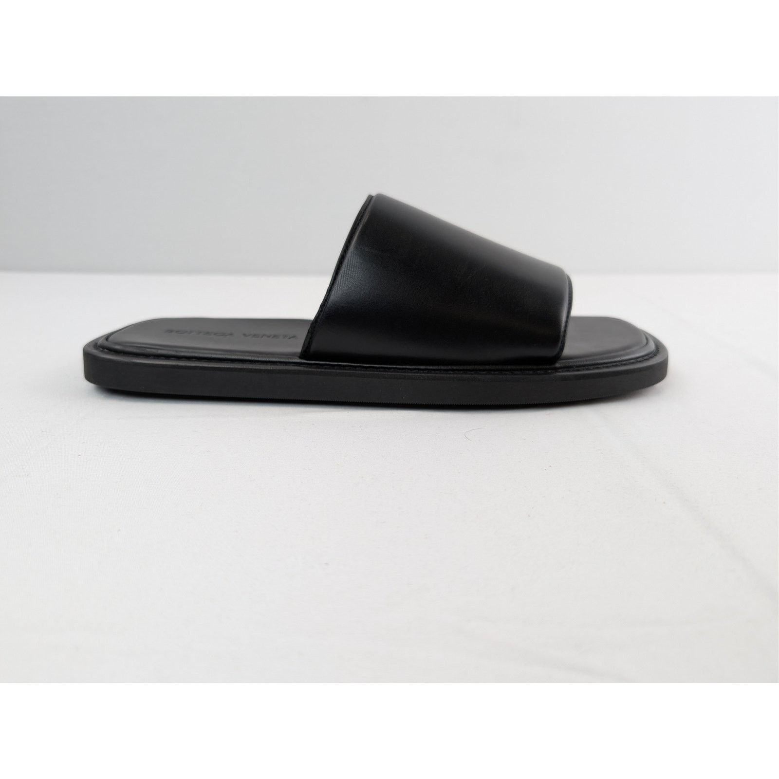 Bottega Veneta o1rshd1 Leather Sandals Slippers in Black Size US 9 / EU 42 - 4 Thumbnail