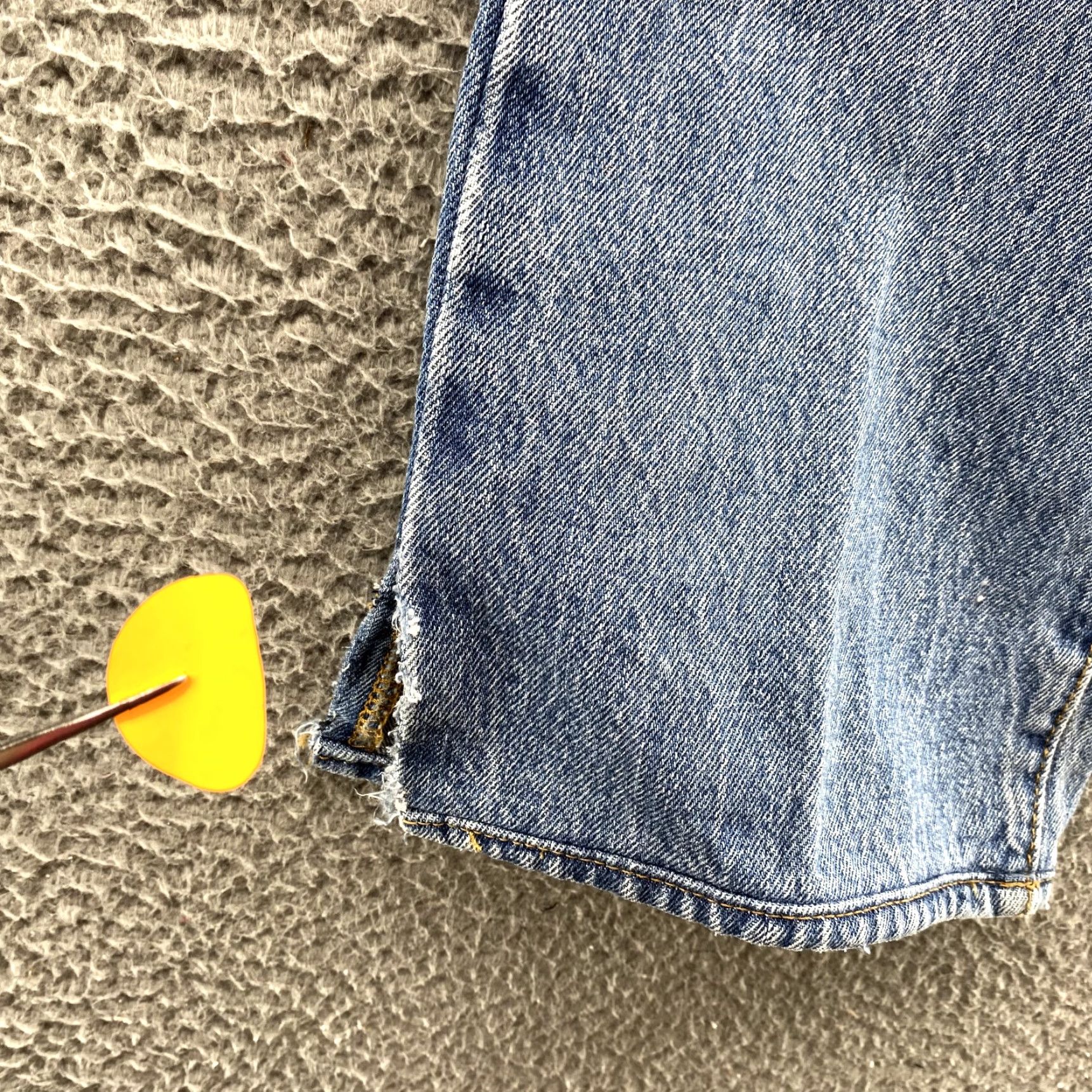 Levi's Levi's 501 XX Jeans Men 34x28 Whisker Straight Button Fly 90s Streetwear Classic Jeans Size US 34 / EU 50 - 6 Thumbnail