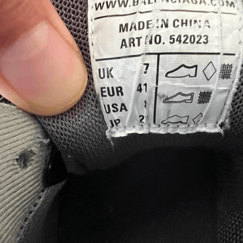 Balenciaga Balenciaga retro chunky sneakers Size US 8 / EU 41 - 5 Thumbnail